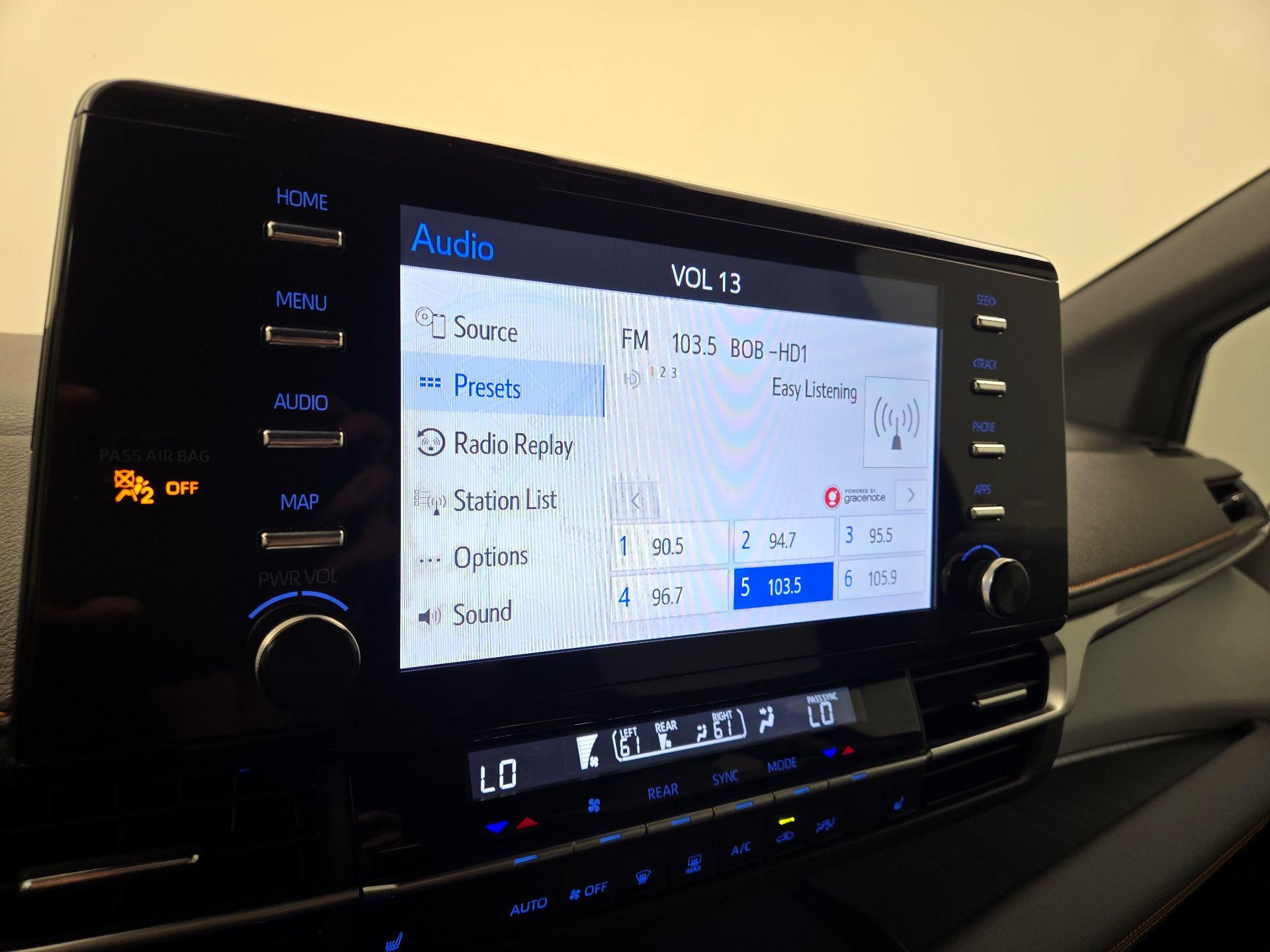 Thumbnail: 2024 Toyota Sienna - 16