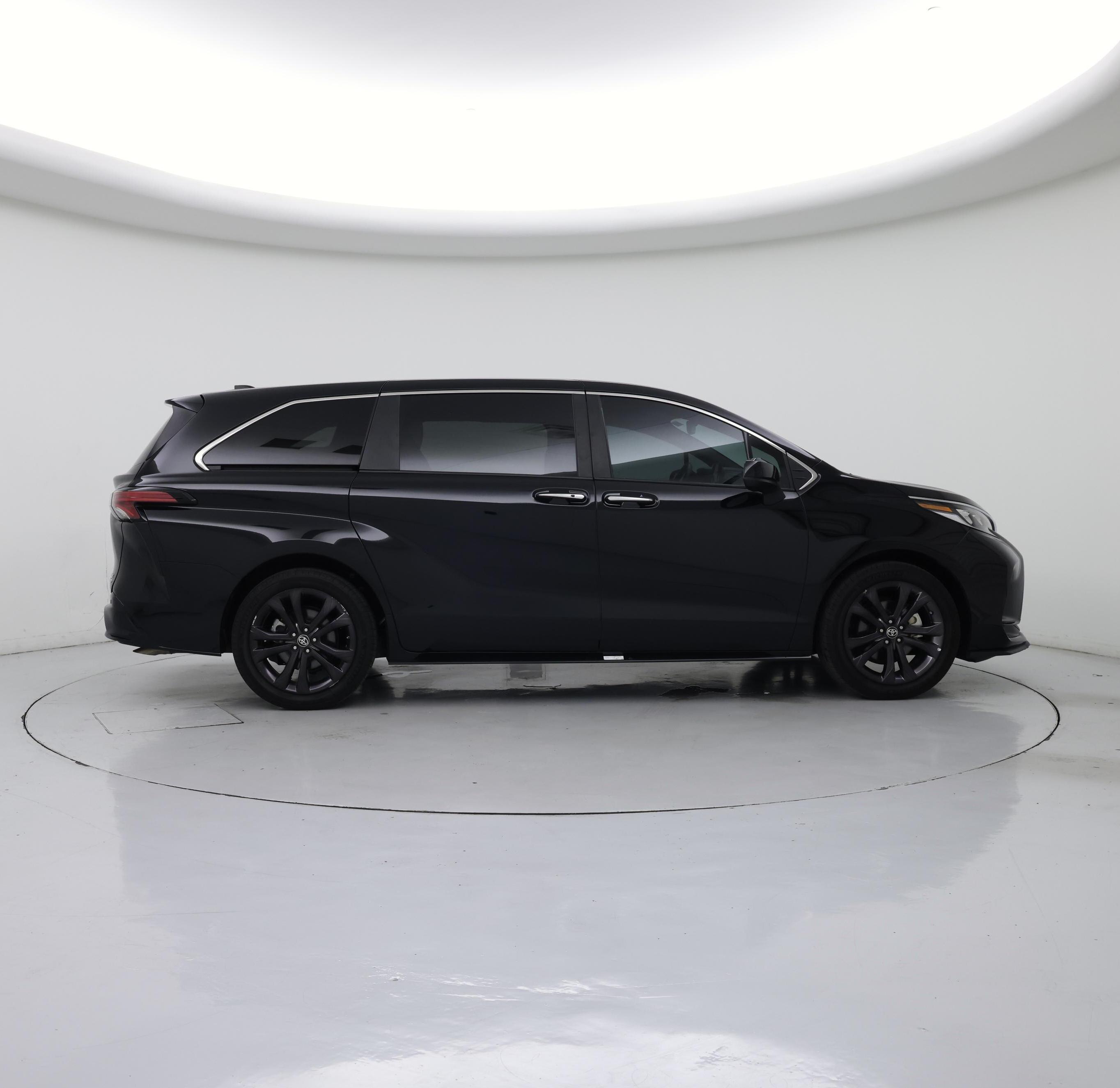 Thumbnail: 2024 Toyota Sienna - 7