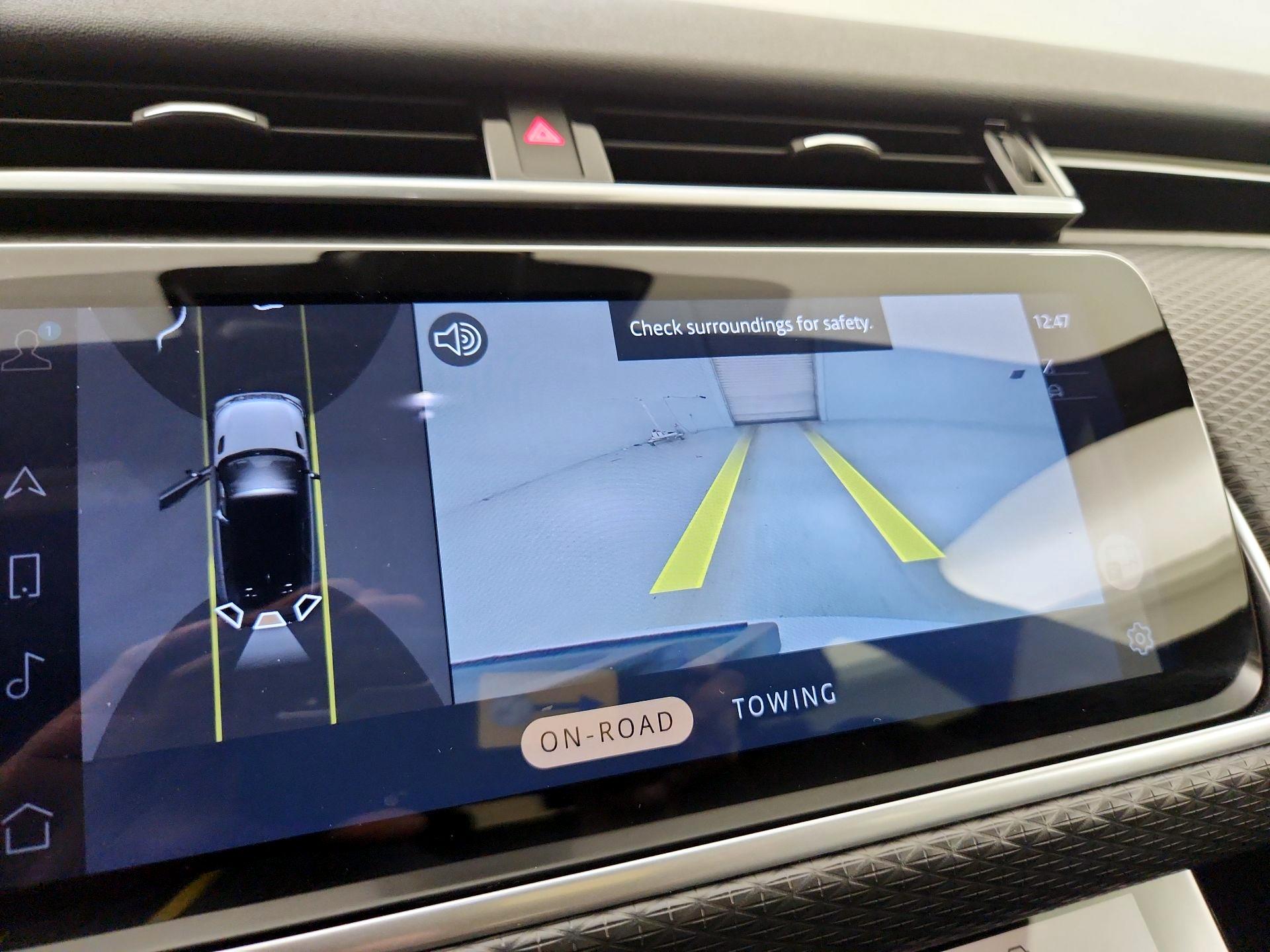 Thumbnail: 2022 Land Rover Range Rover Velar - 15