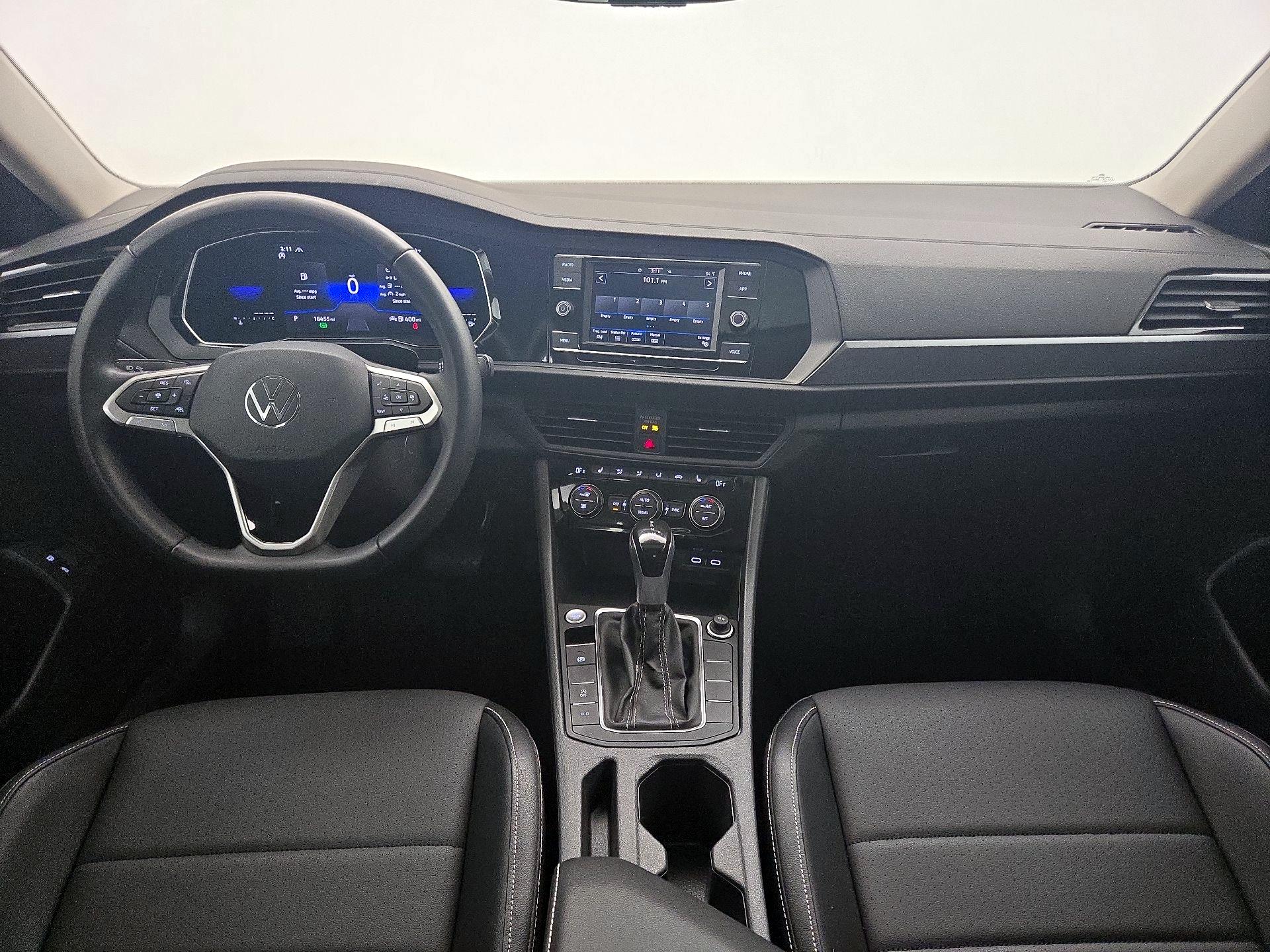 Thumbnail: 2022 Volkswagen Jetta - 9