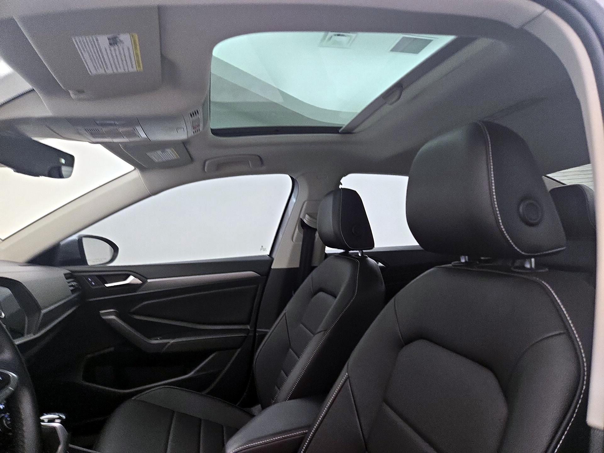 Thumbnail: 2022 Volkswagen Jetta - 19