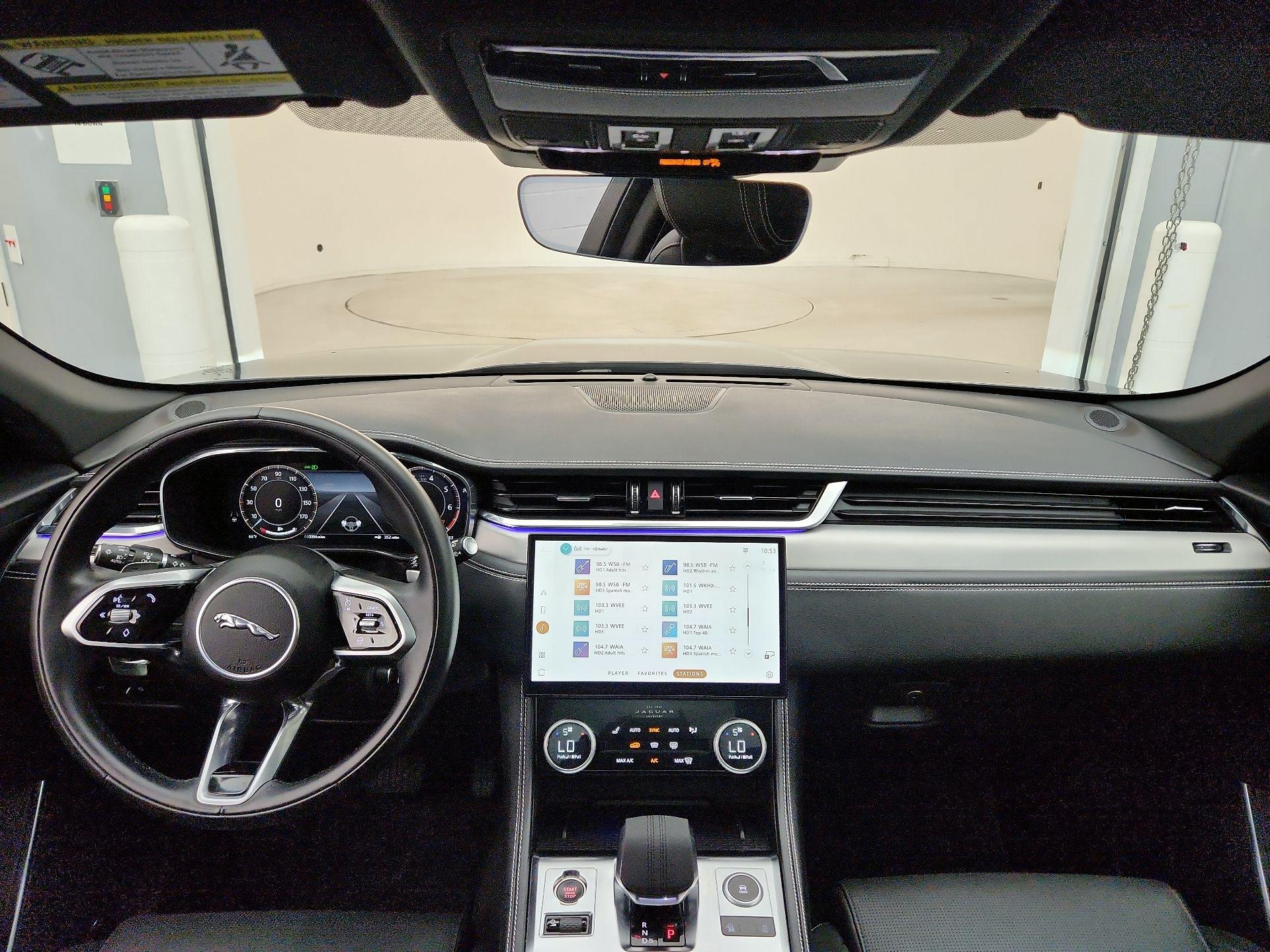 Thumbnail: 2024 Jaguar F-Pace - 9