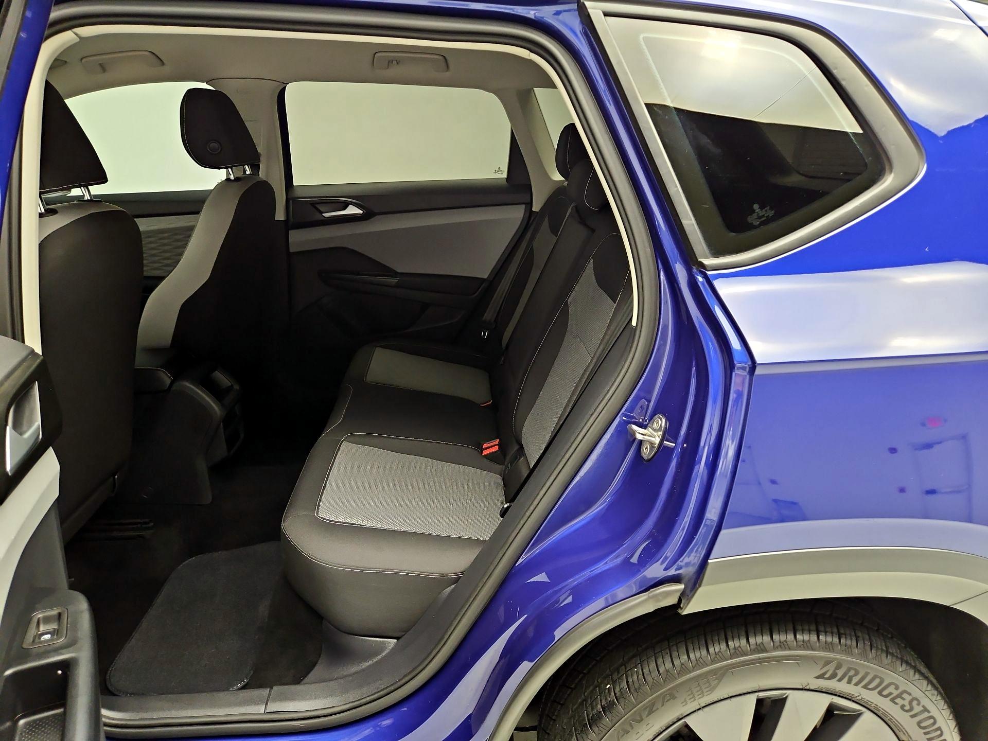 Thumbnail: 2023 Volkswagen Taos - 19