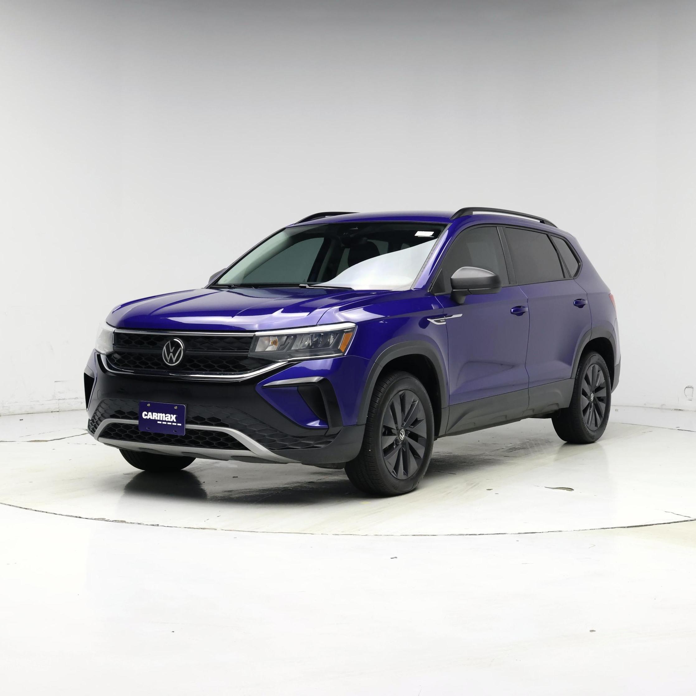 Thumbnail: 2023 Volkswagen Taos - 4