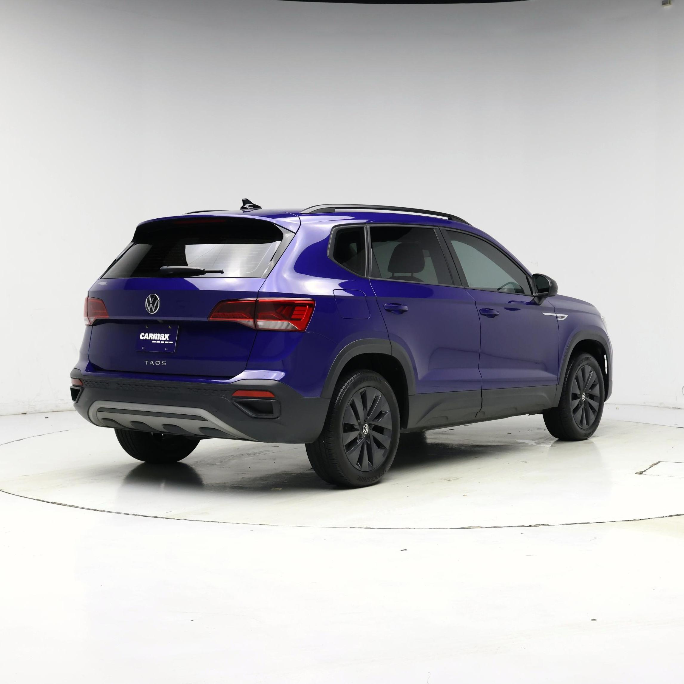 Thumbnail: 2023 Volkswagen Taos - 8