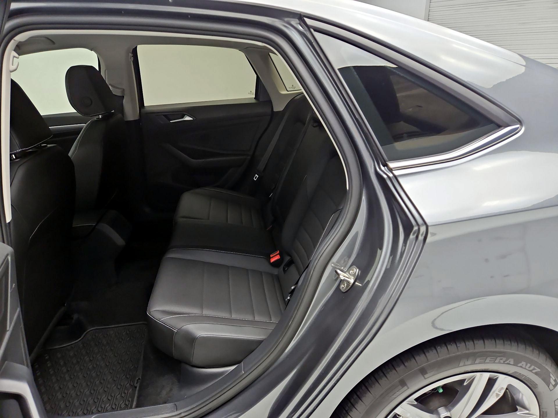 Thumbnail: 2024 Volkswagen Jetta - 20