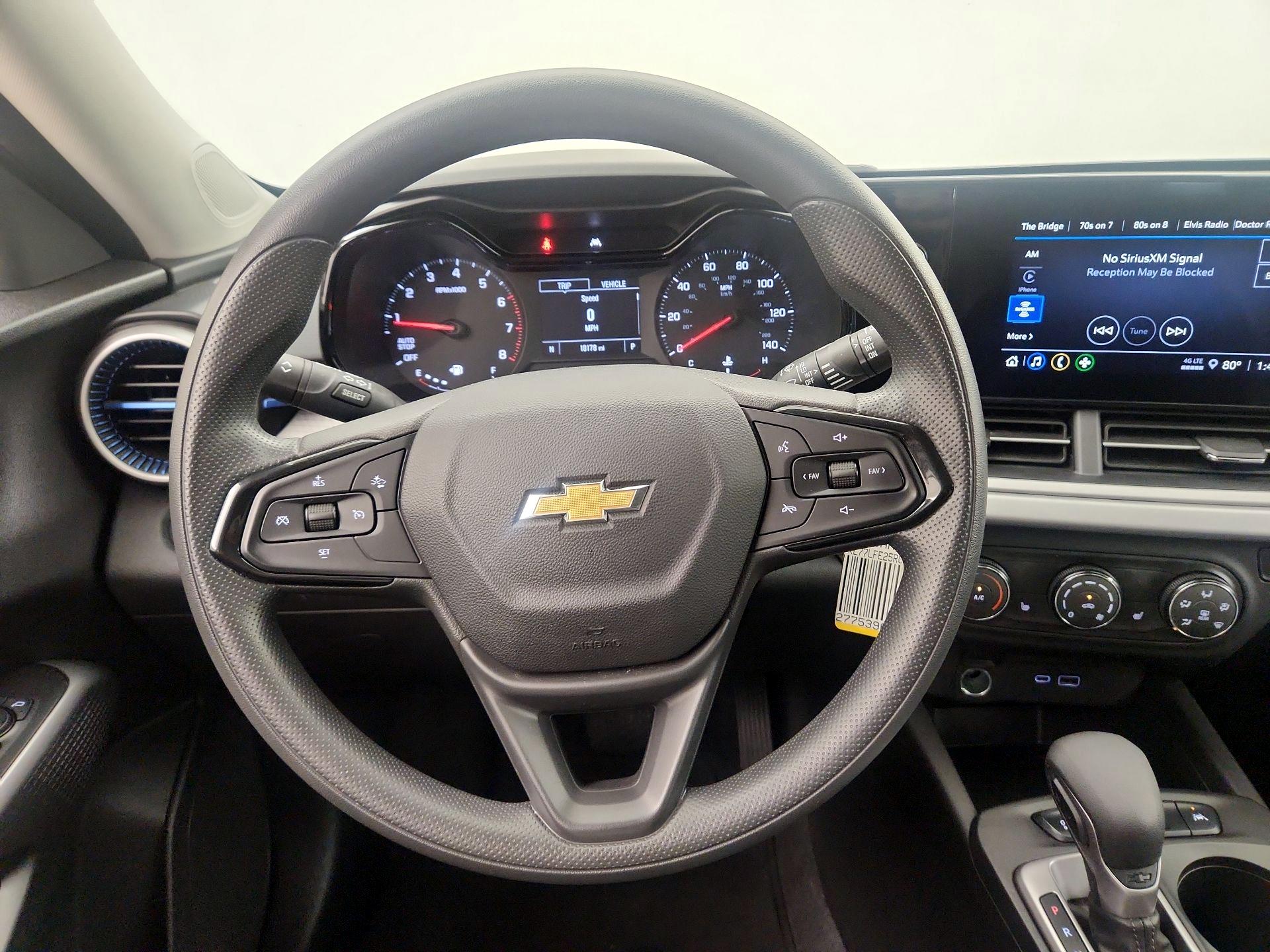 Thumbnail: 2024 Chevrolet Trax - 10