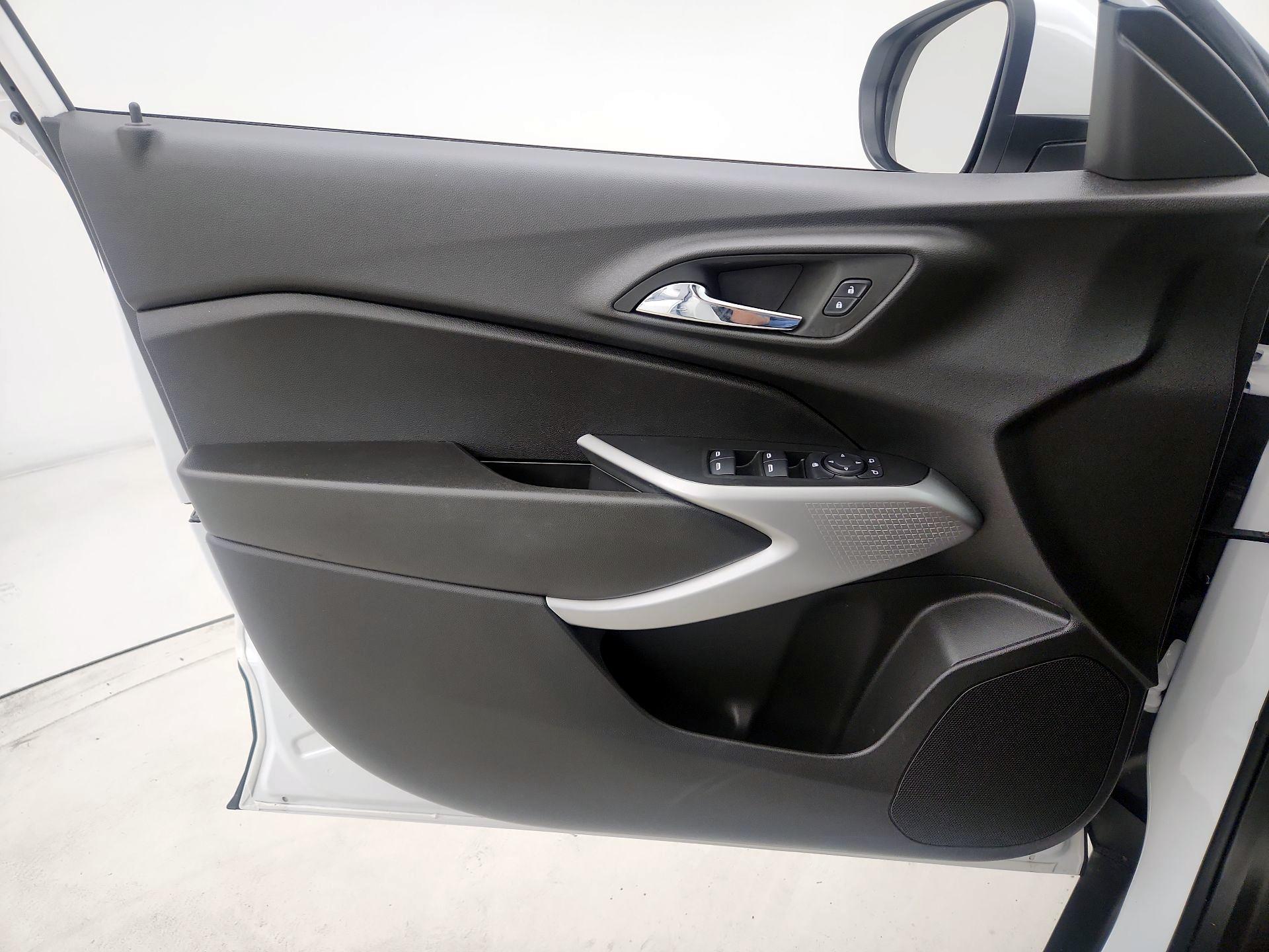 Thumbnail: 2024 Chevrolet Trax - 12