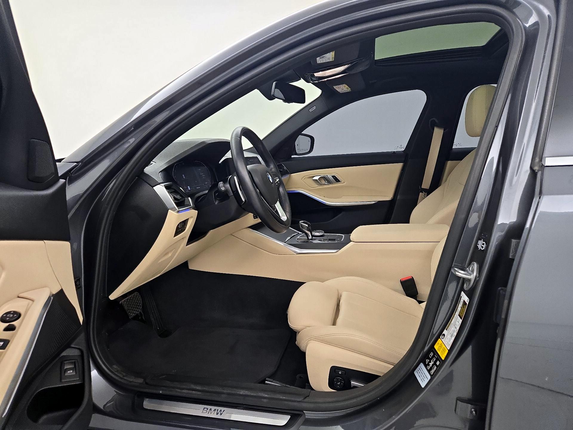 Thumbnail: 2021 BMW 3 Series - 11