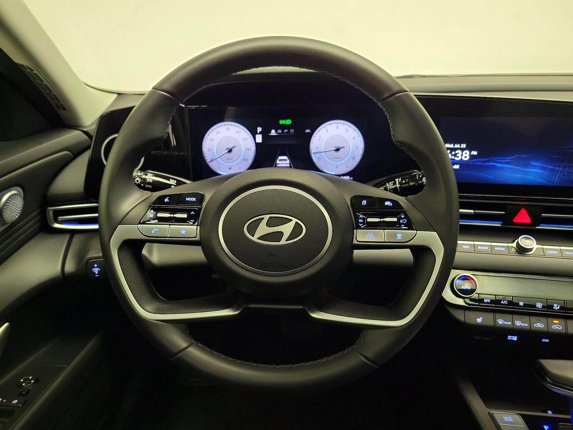 Thumbnail: 2025 Hyundai Elantra - 10