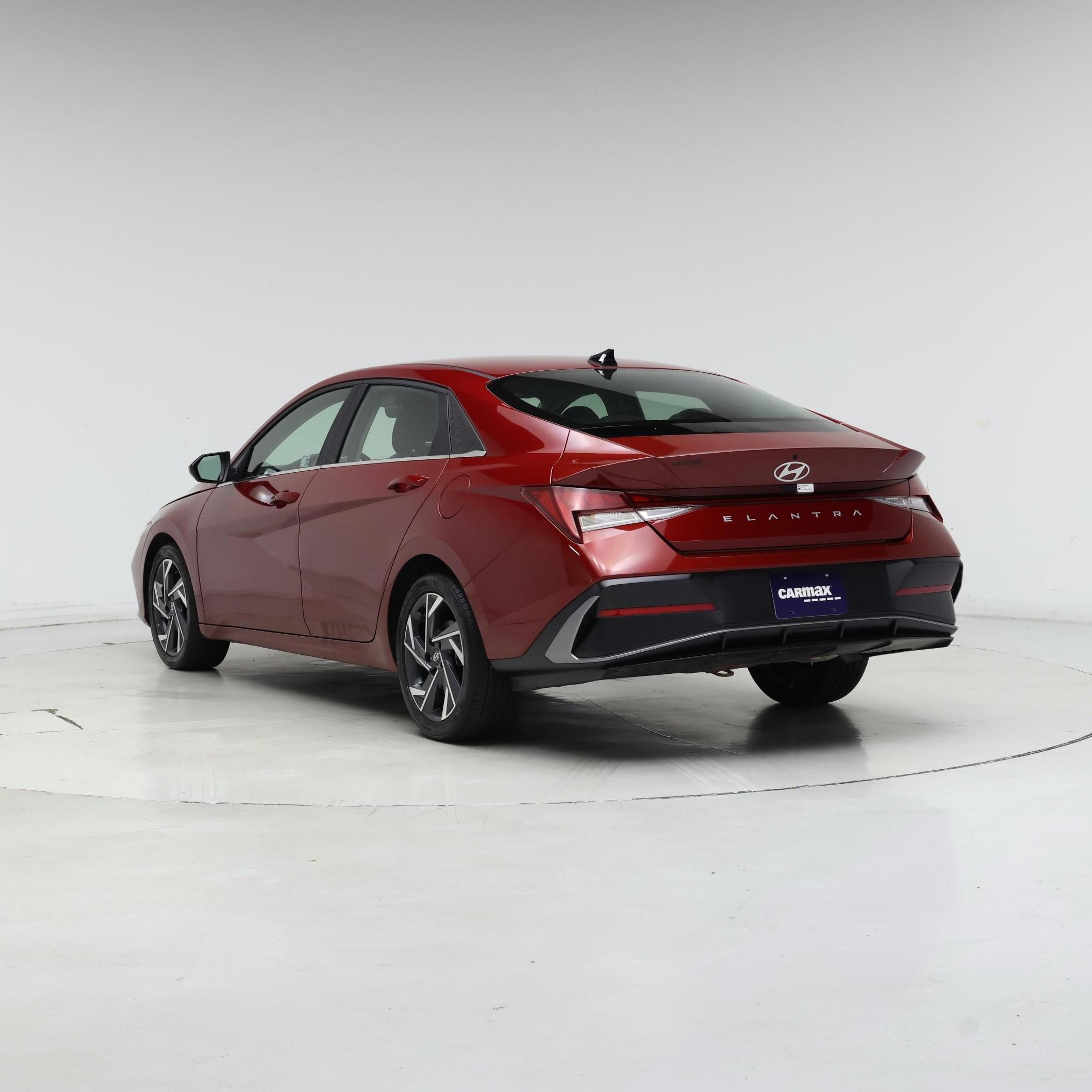 Thumbnail: 2025 Hyundai Elantra - 2