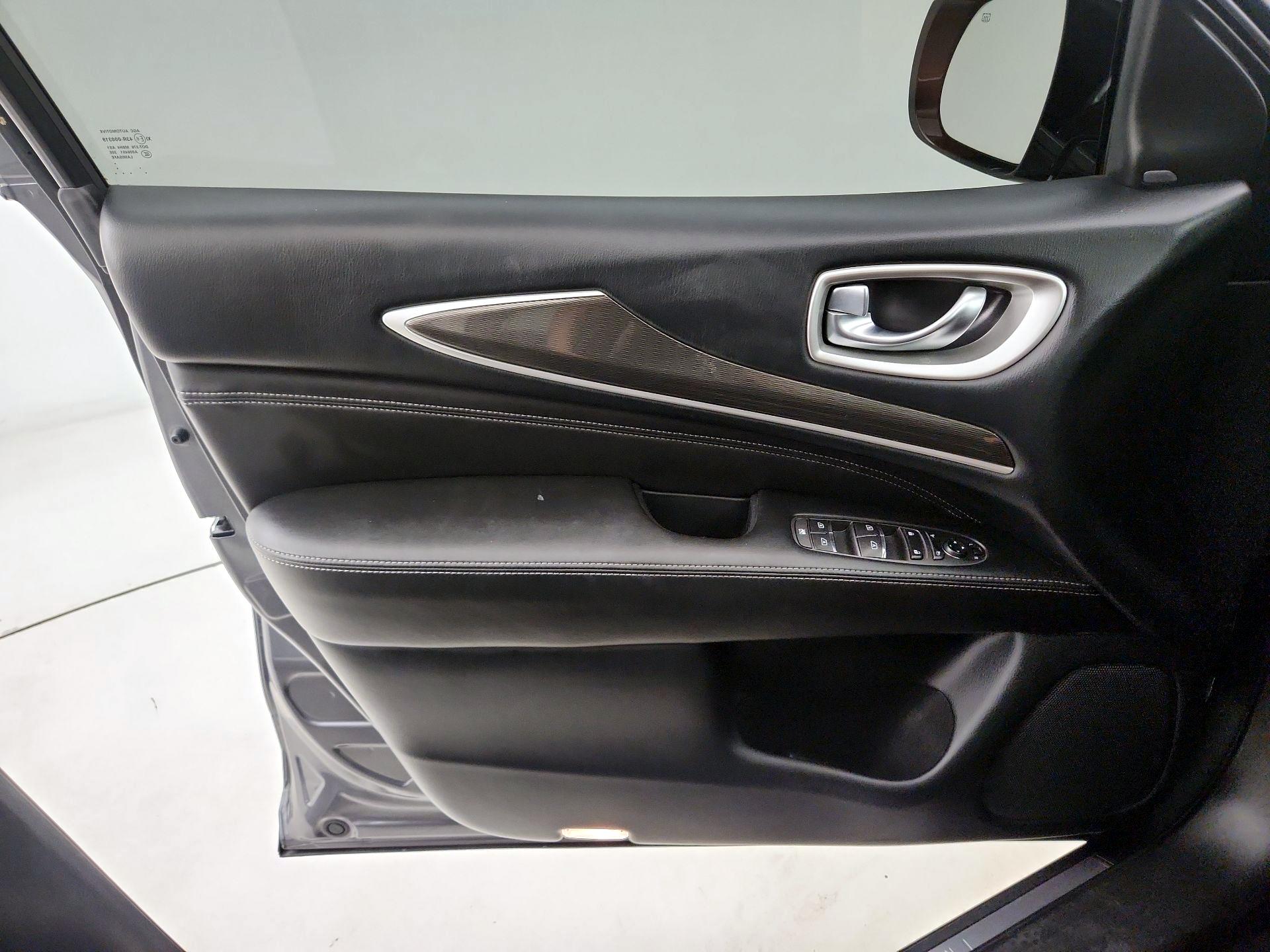 Thumbnail: 2019 INFINITI QX60 - 12
