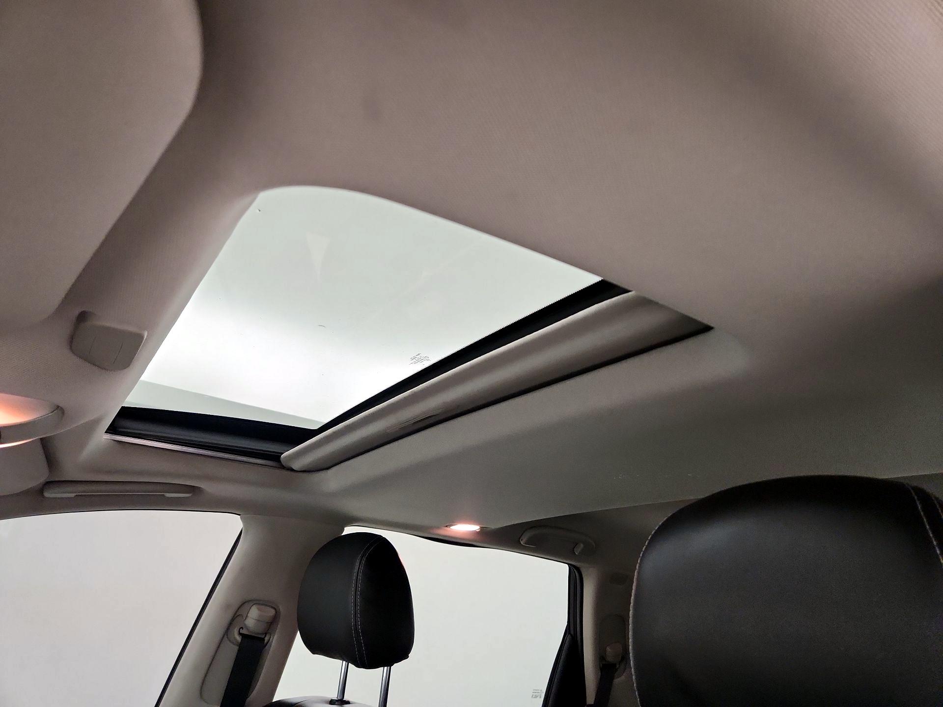 Thumbnail: 2019 INFINITI QX60 - 19