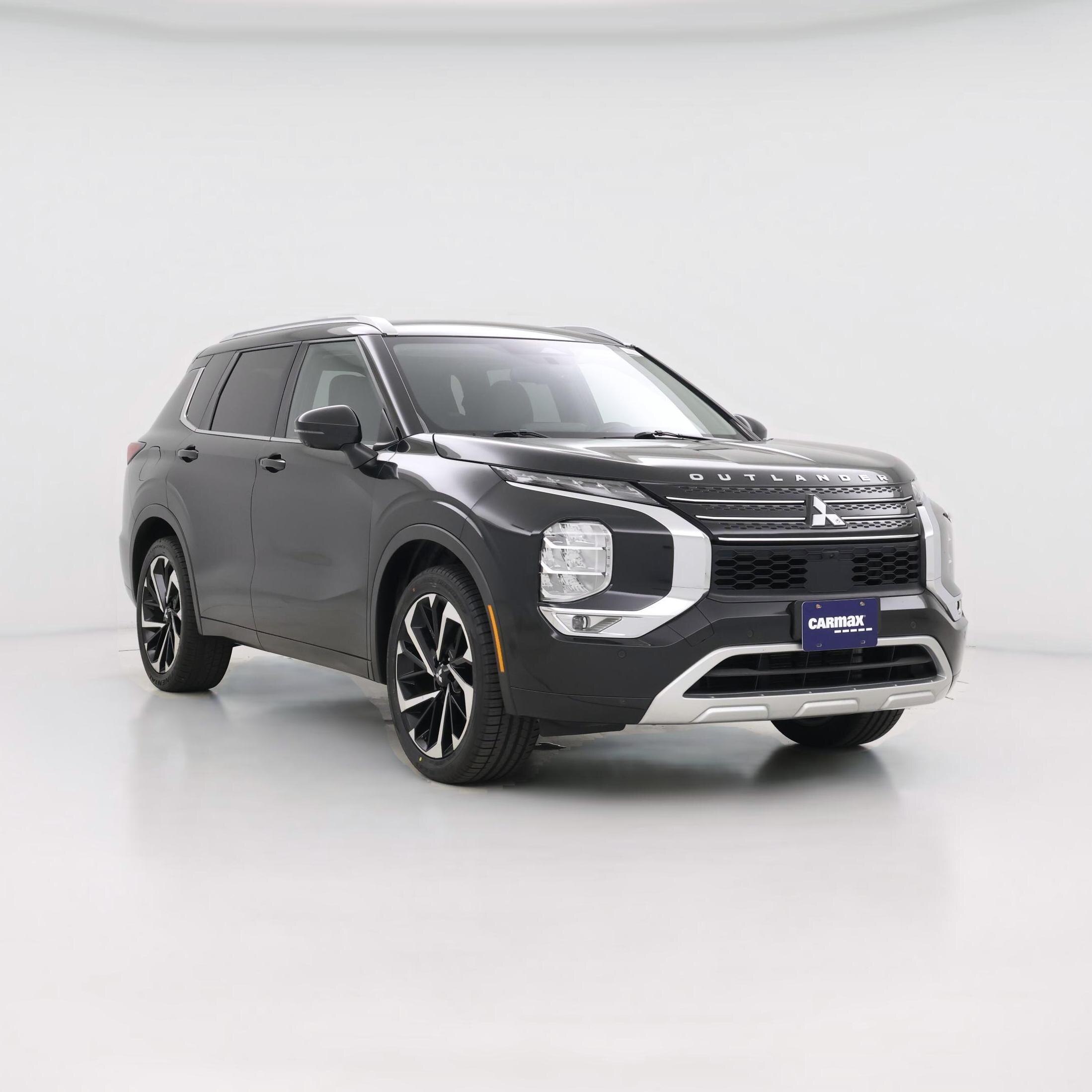 Thumbnail: 2022 Mitsubishi Outlander - 1