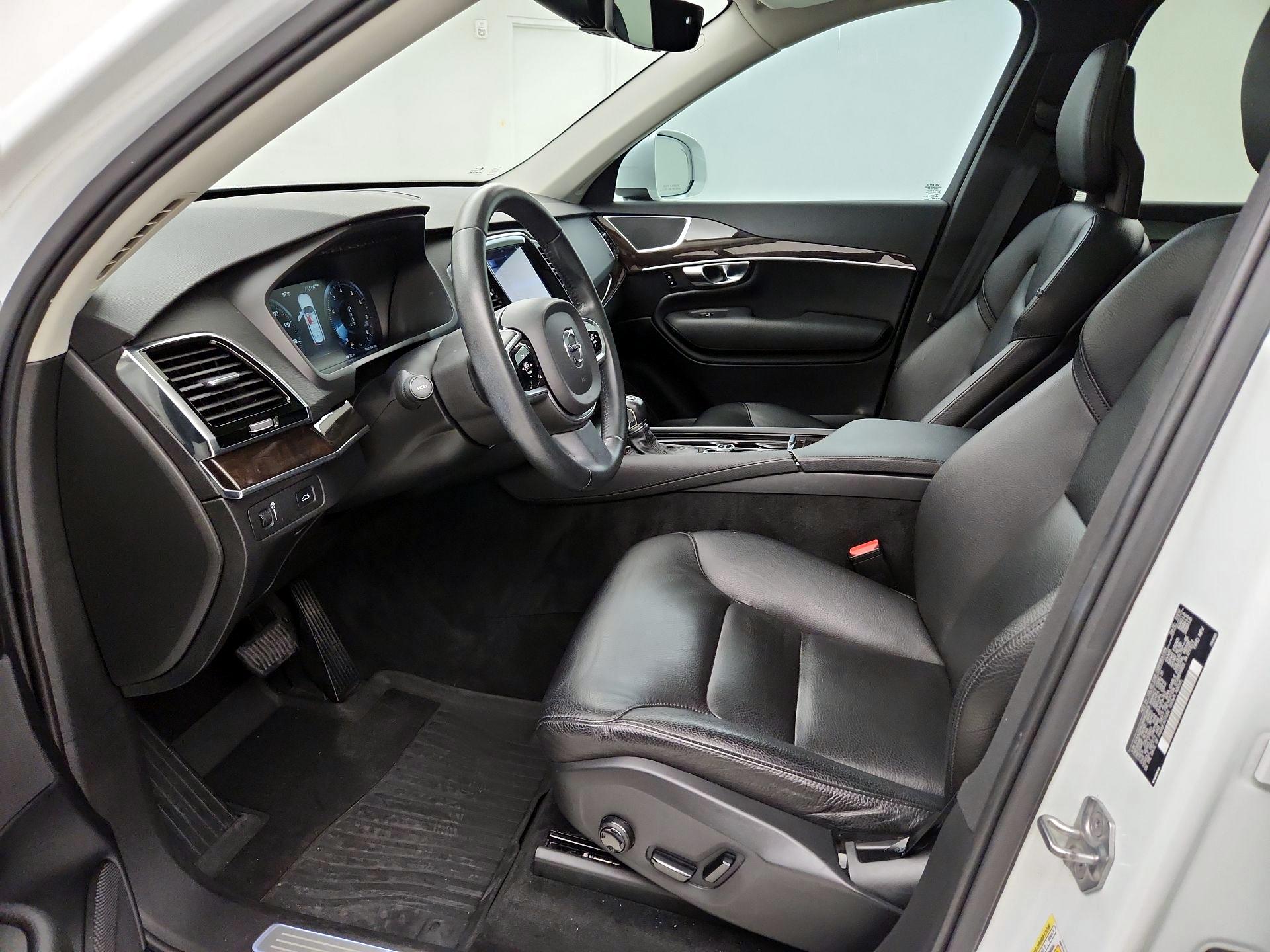 Thumbnail: 2017 Volvo XC90 - 11