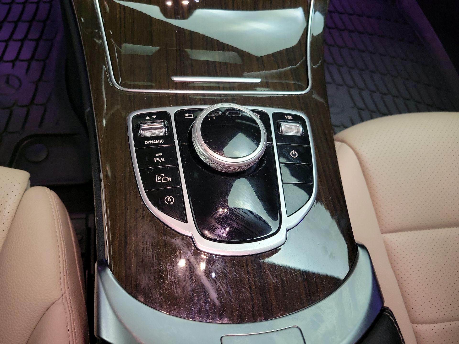 Thumbnail: 2020 Mercedes-Benz C-Class - 17