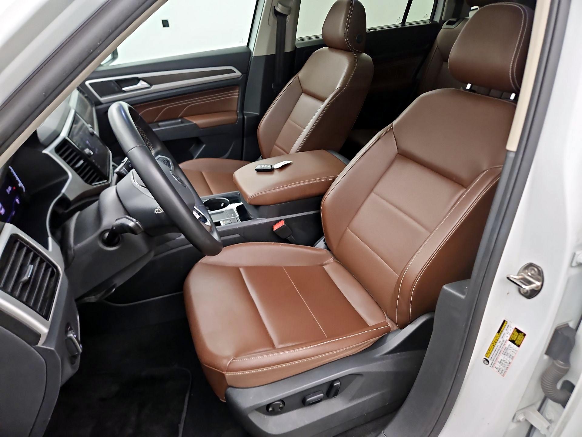 Thumbnail: 2022 Volkswagen Atlas - 11