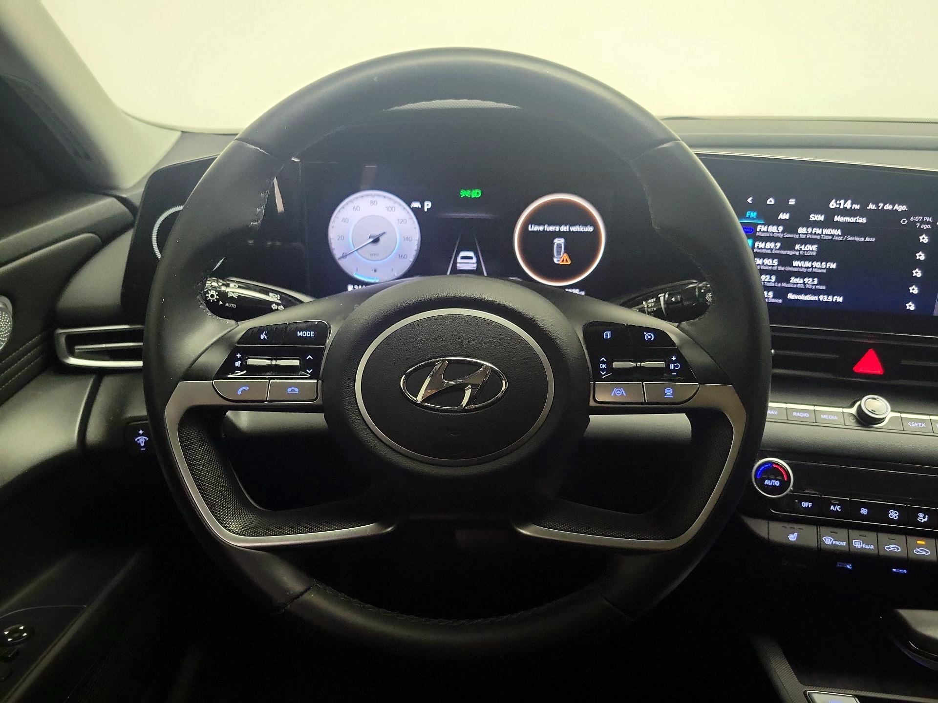 Thumbnail: 2023 Hyundai Elantra - 10
