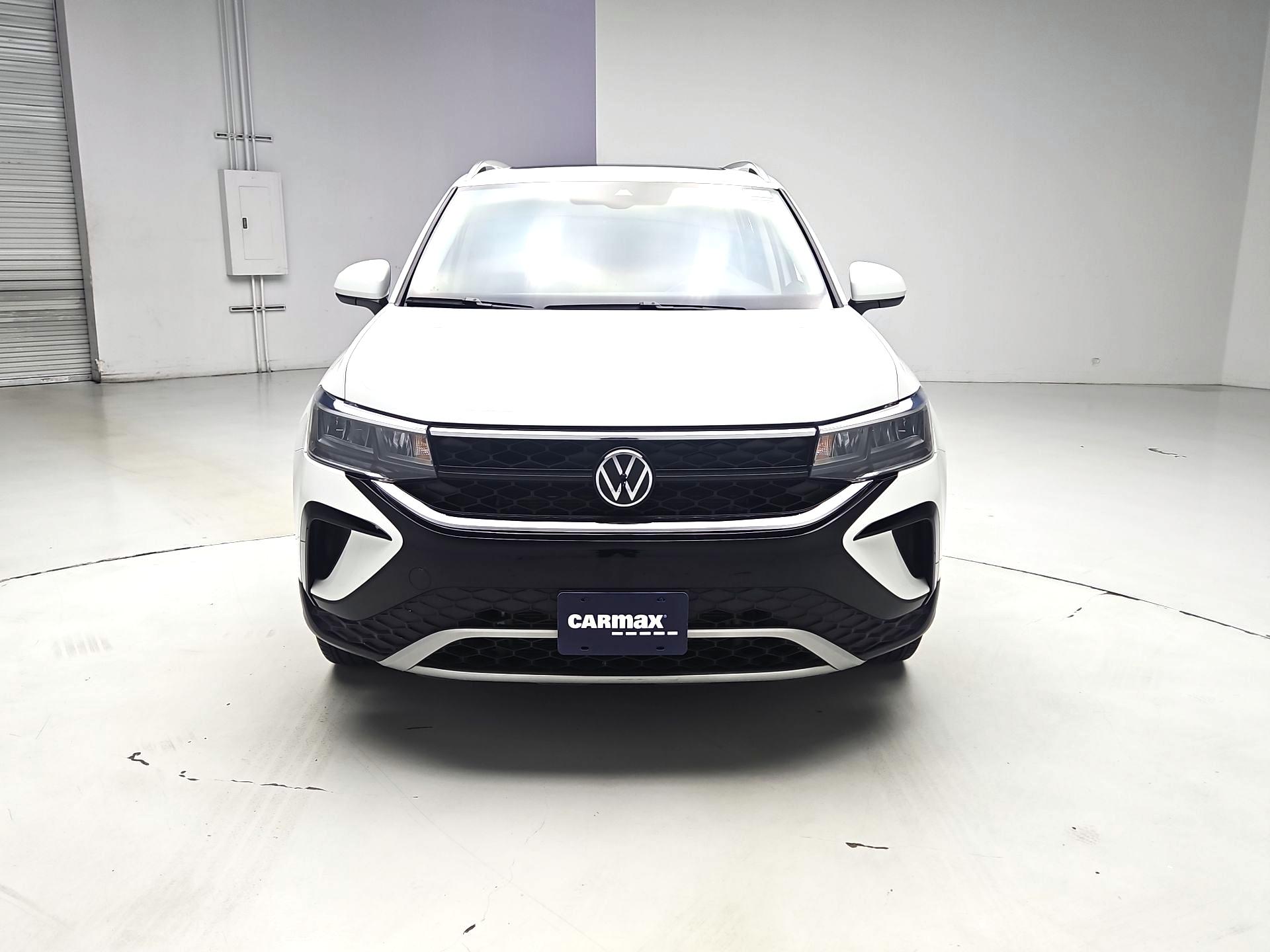 Thumbnail: 2023 Volkswagen Taos - 2