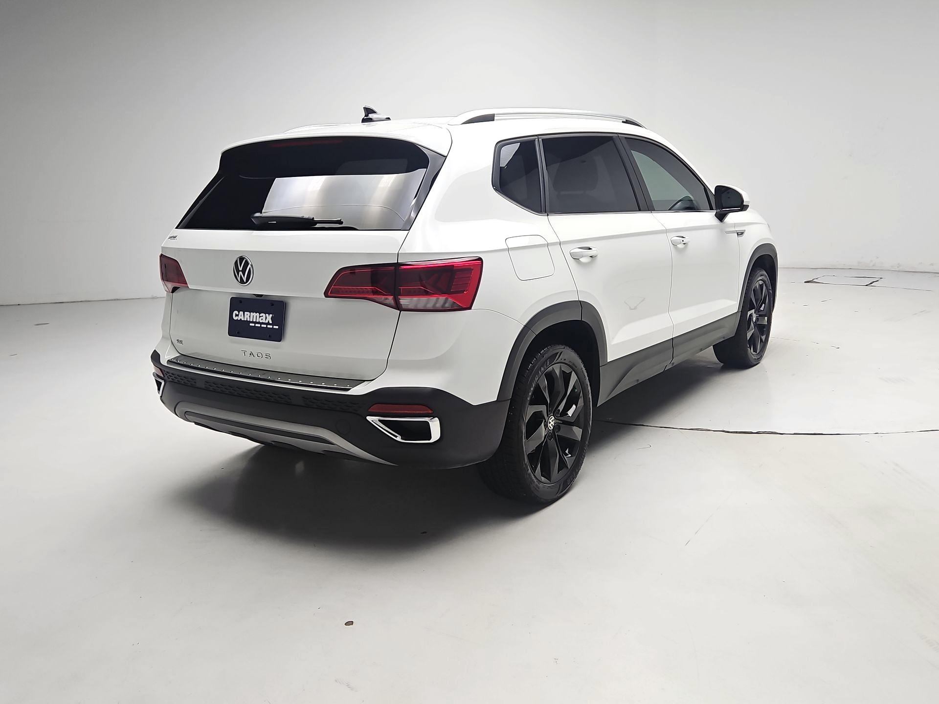 Thumbnail: 2023 Volkswagen Taos - 5