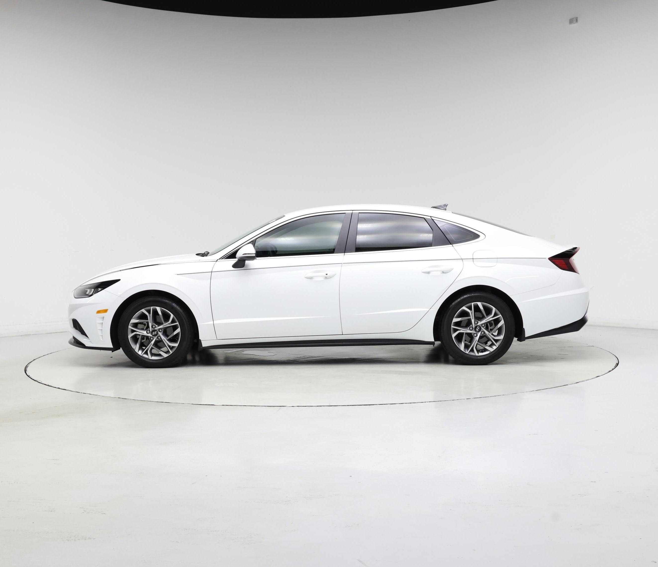 Thumbnail: 2023 Hyundai Sonata - 3