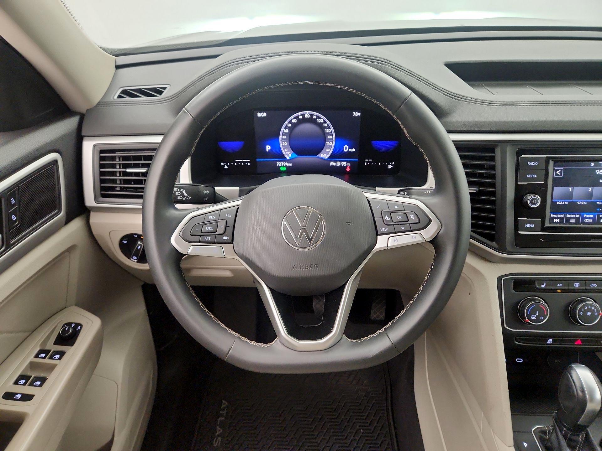 Thumbnail: 2022 Volkswagen Atlas - 16