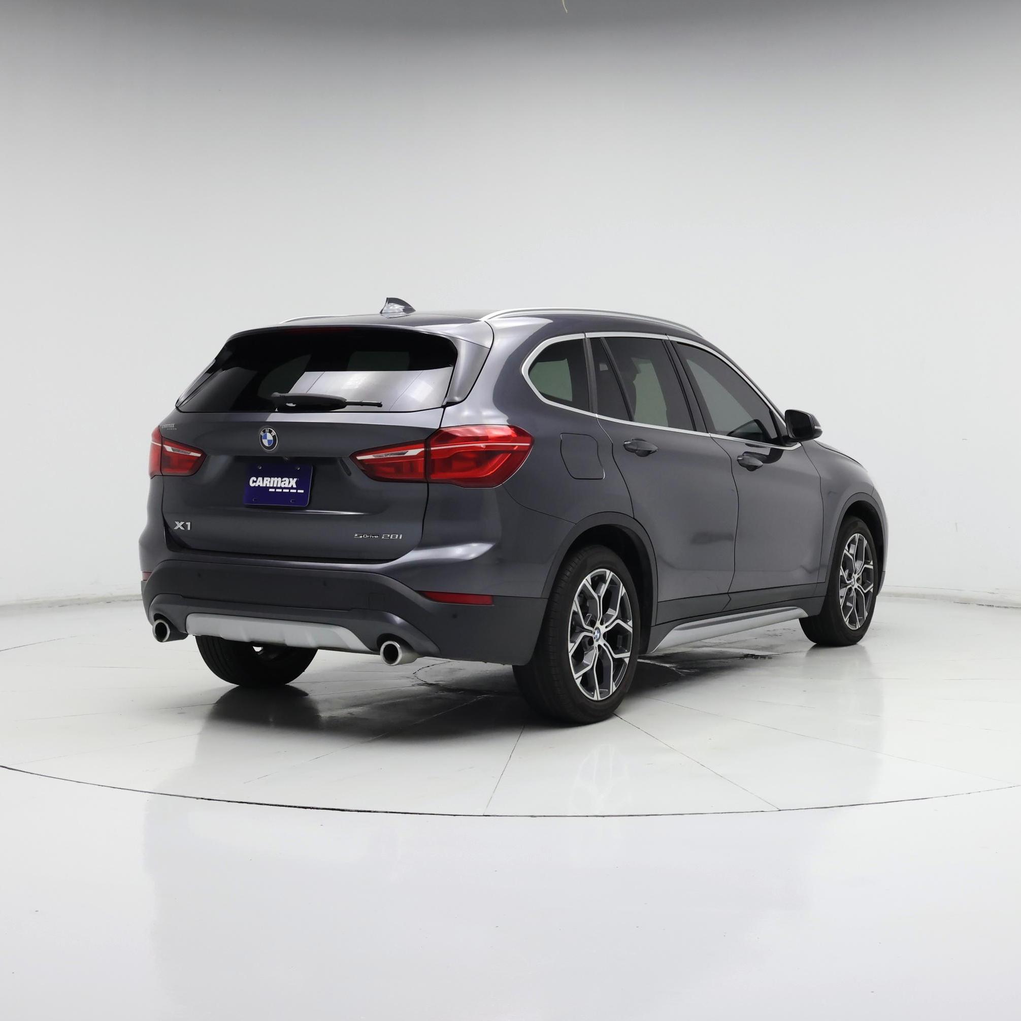 Thumbnail: 2022 BMW X1 - 8