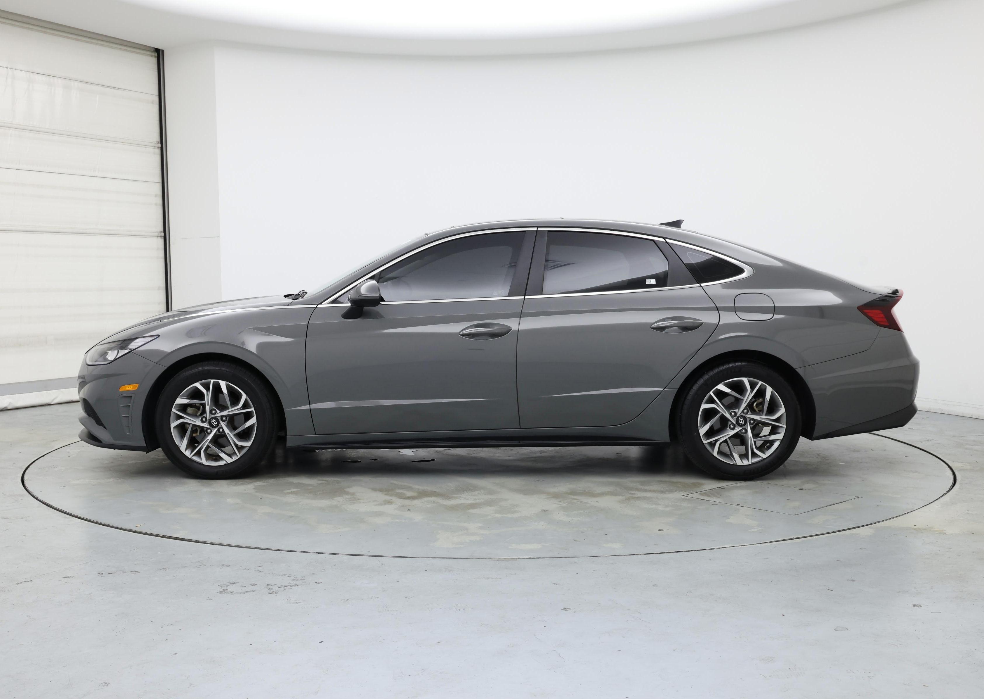 Thumbnail: 2023 Hyundai Sonata - 3