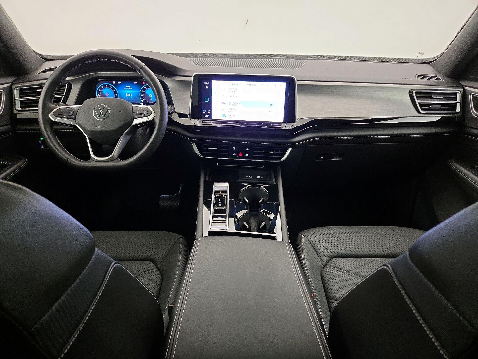 Thumbnail: 2024 Volkswagen Atlas - 9