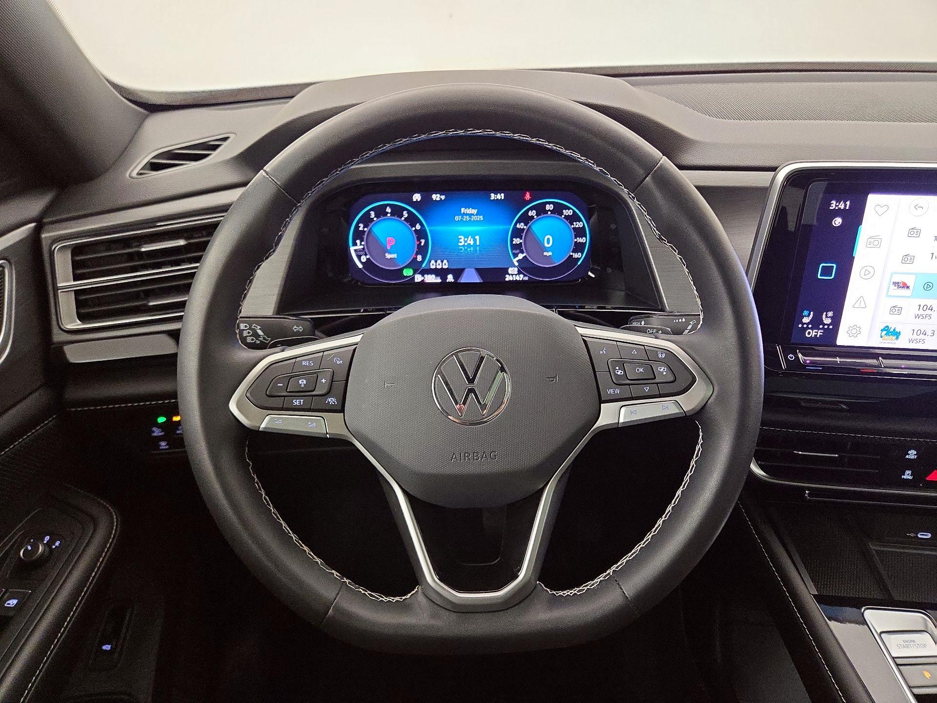 Thumbnail: 2024 Volkswagen Atlas - 10