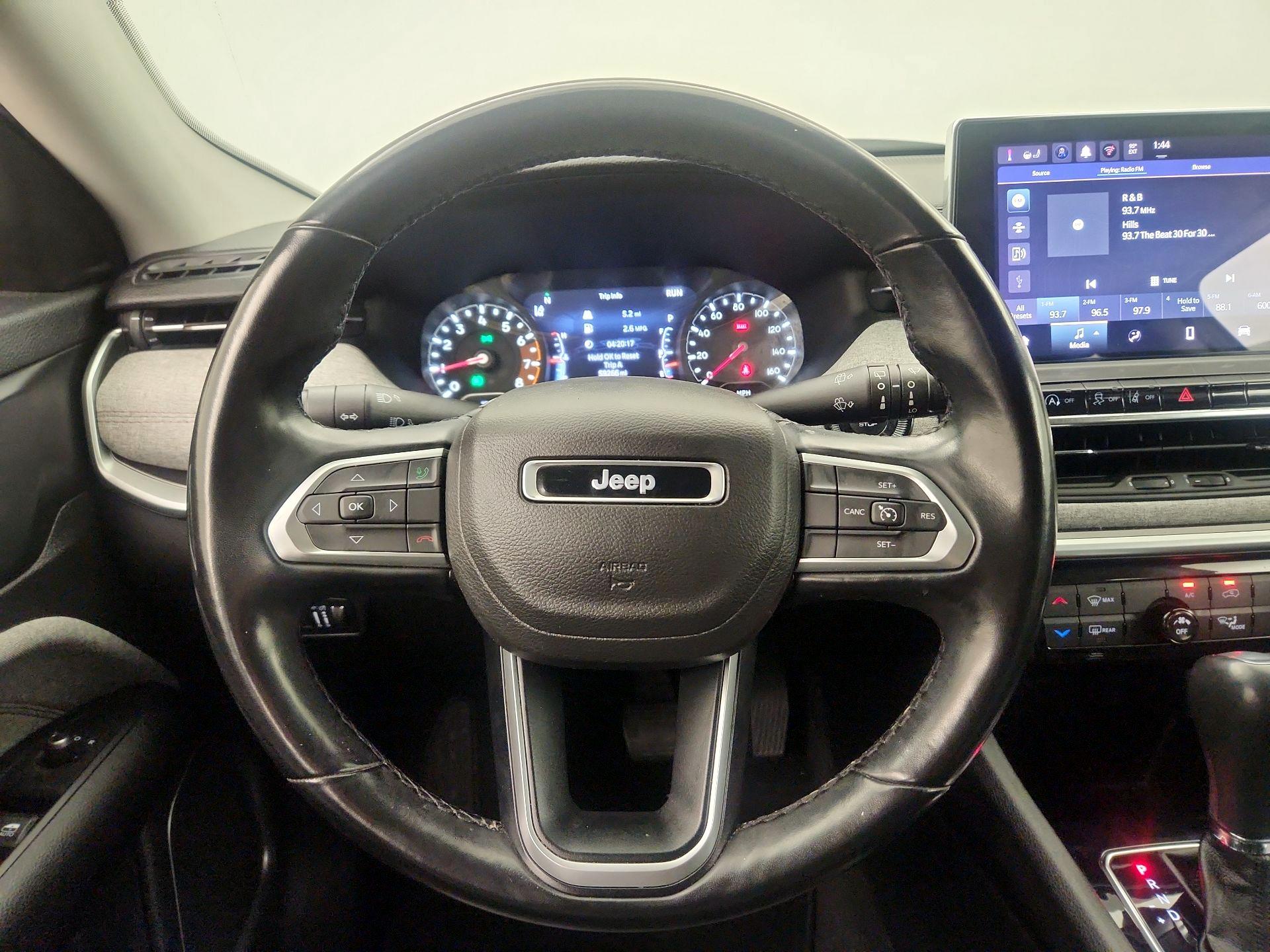 Thumbnail: 2022 Jeep Compass - 10