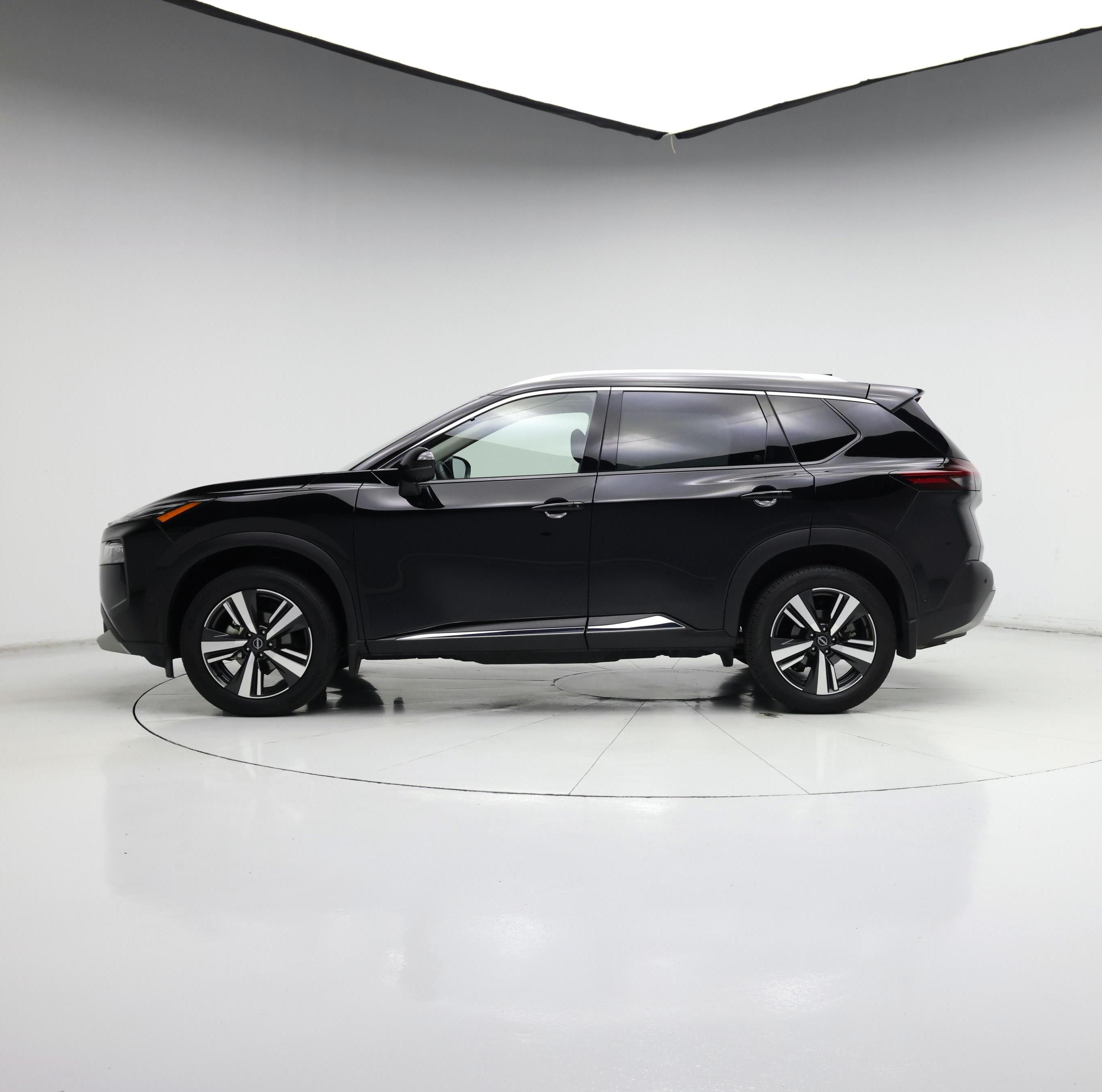 Thumbnail: 2022 Nissan Rogue - 3