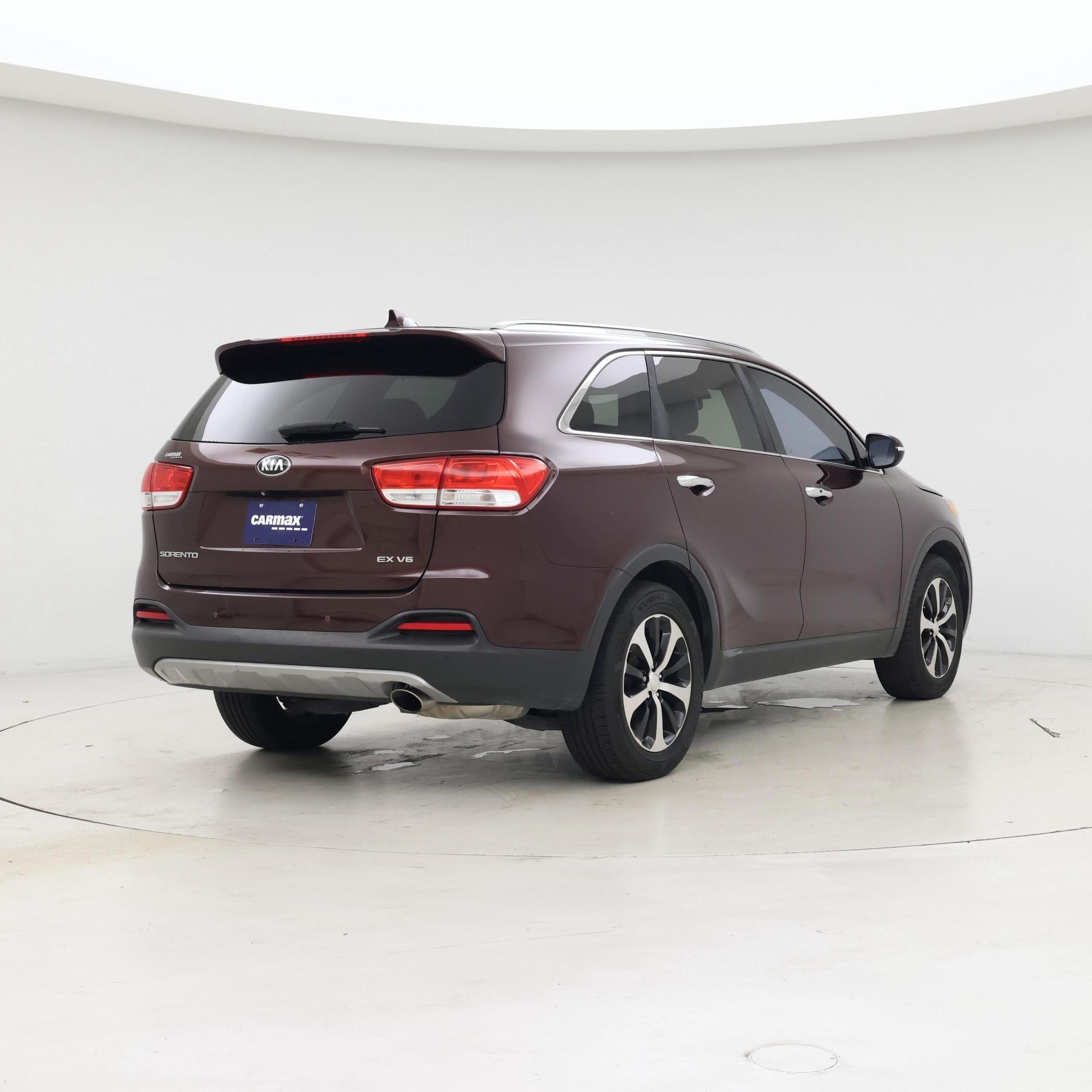 Thumbnail: 2016 Kia Sorento - 8