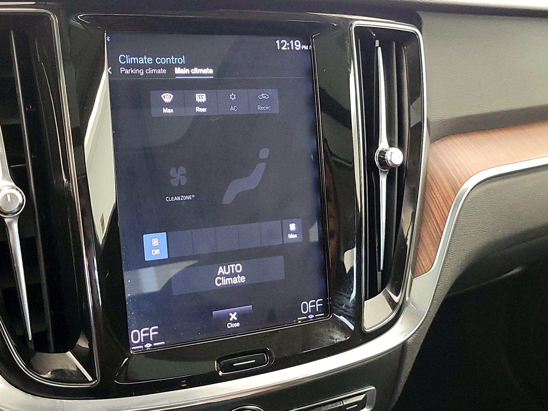 Thumbnail: 2019 Volvo S60 - 16