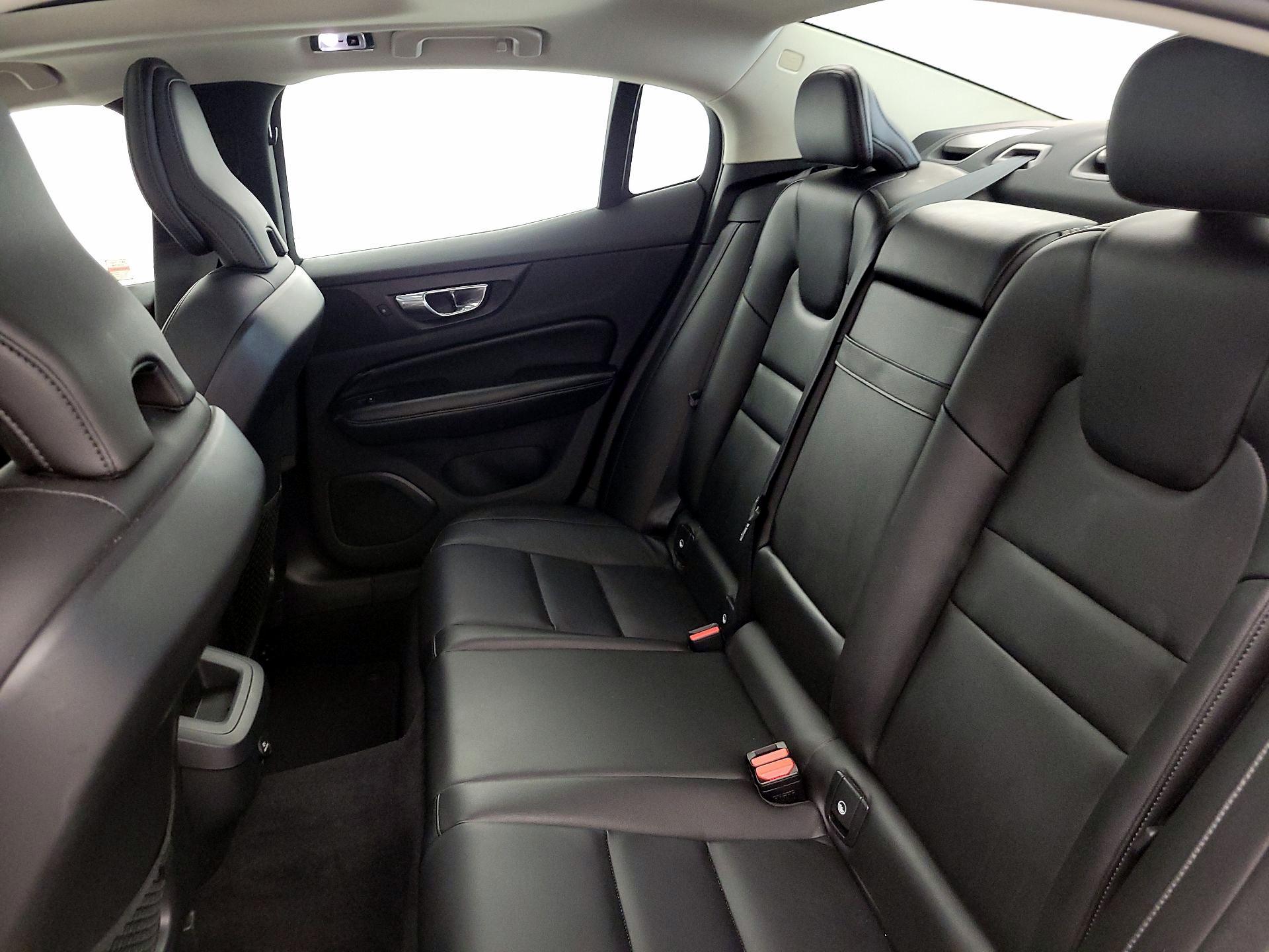 Thumbnail: 2019 Volvo S60 - 20