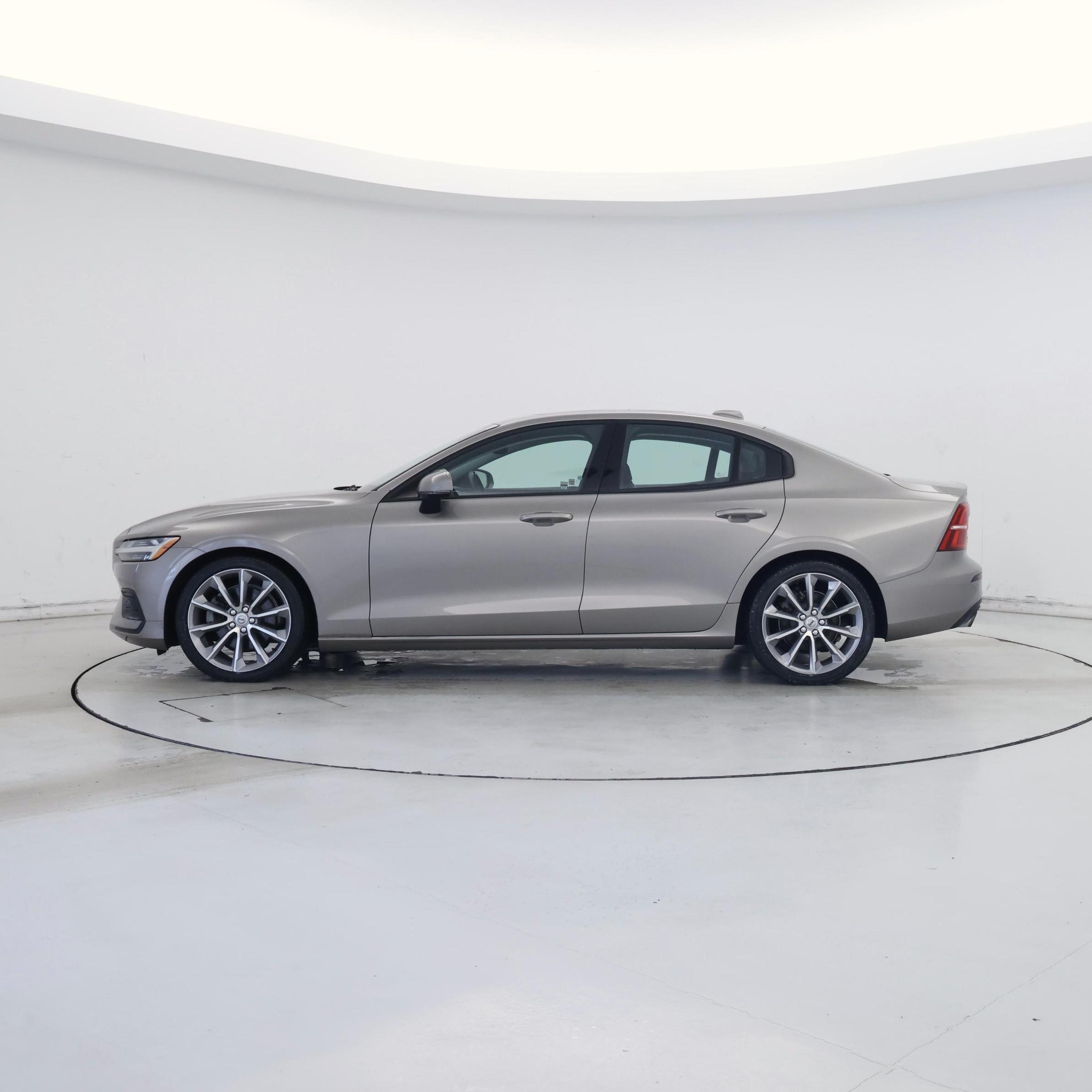 Thumbnail: 2019 Volvo S60 - 3