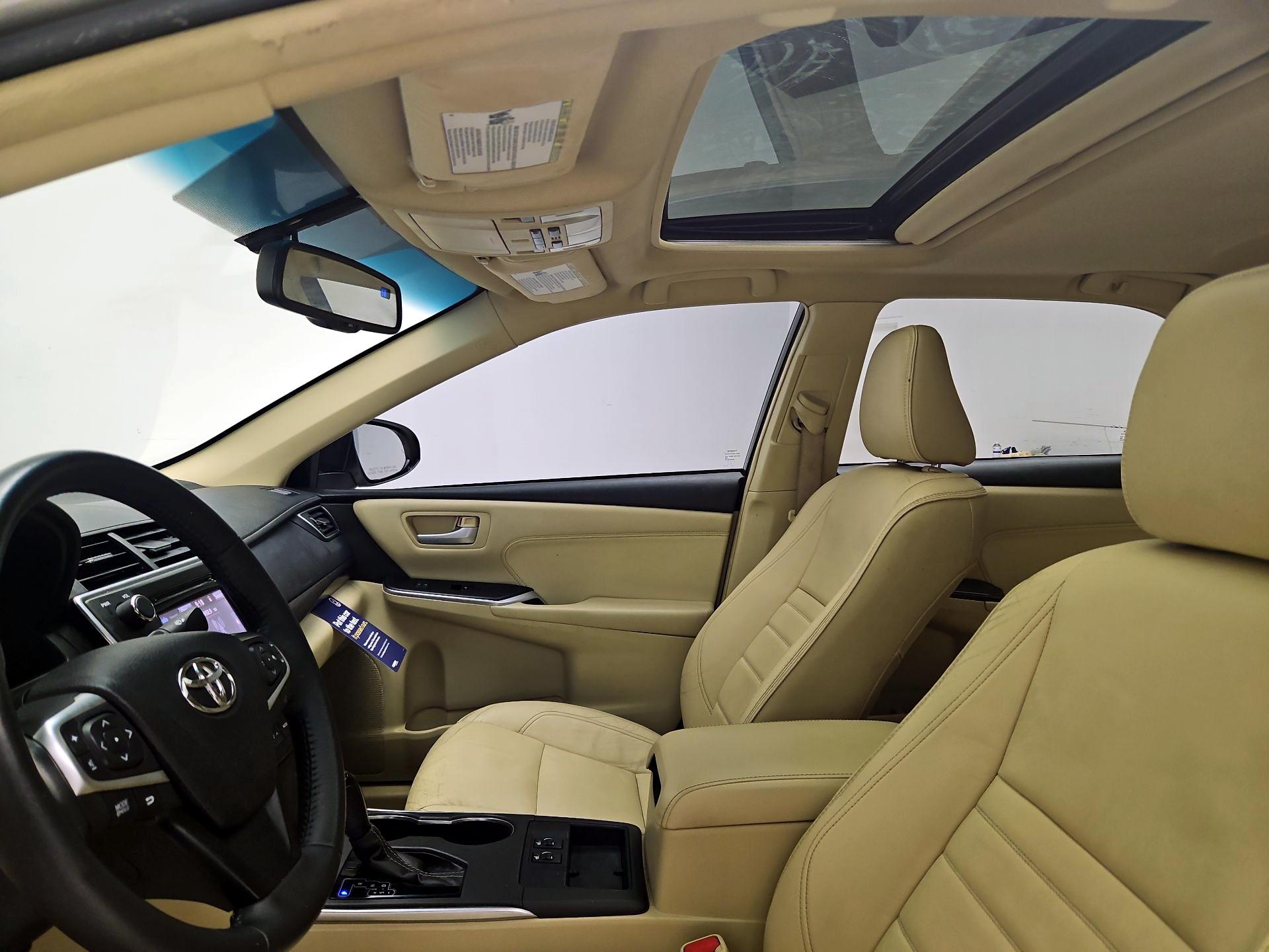 Thumbnail: 2017 Toyota Camry - 19
