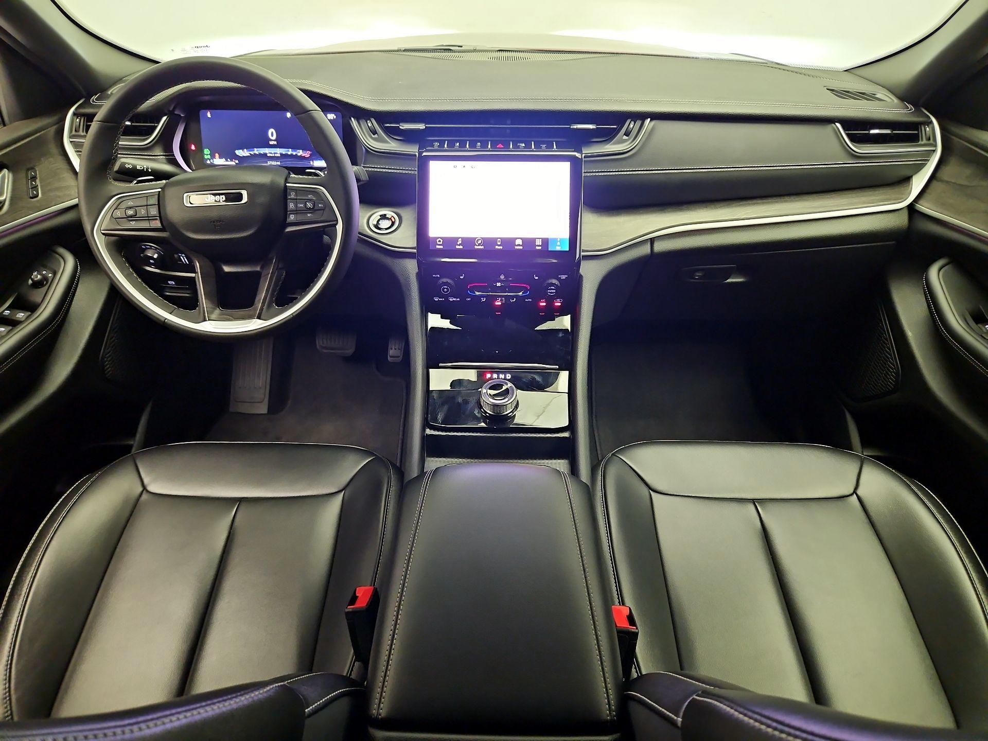 Thumbnail: 2024 Jeep Grand Cherokee - 9