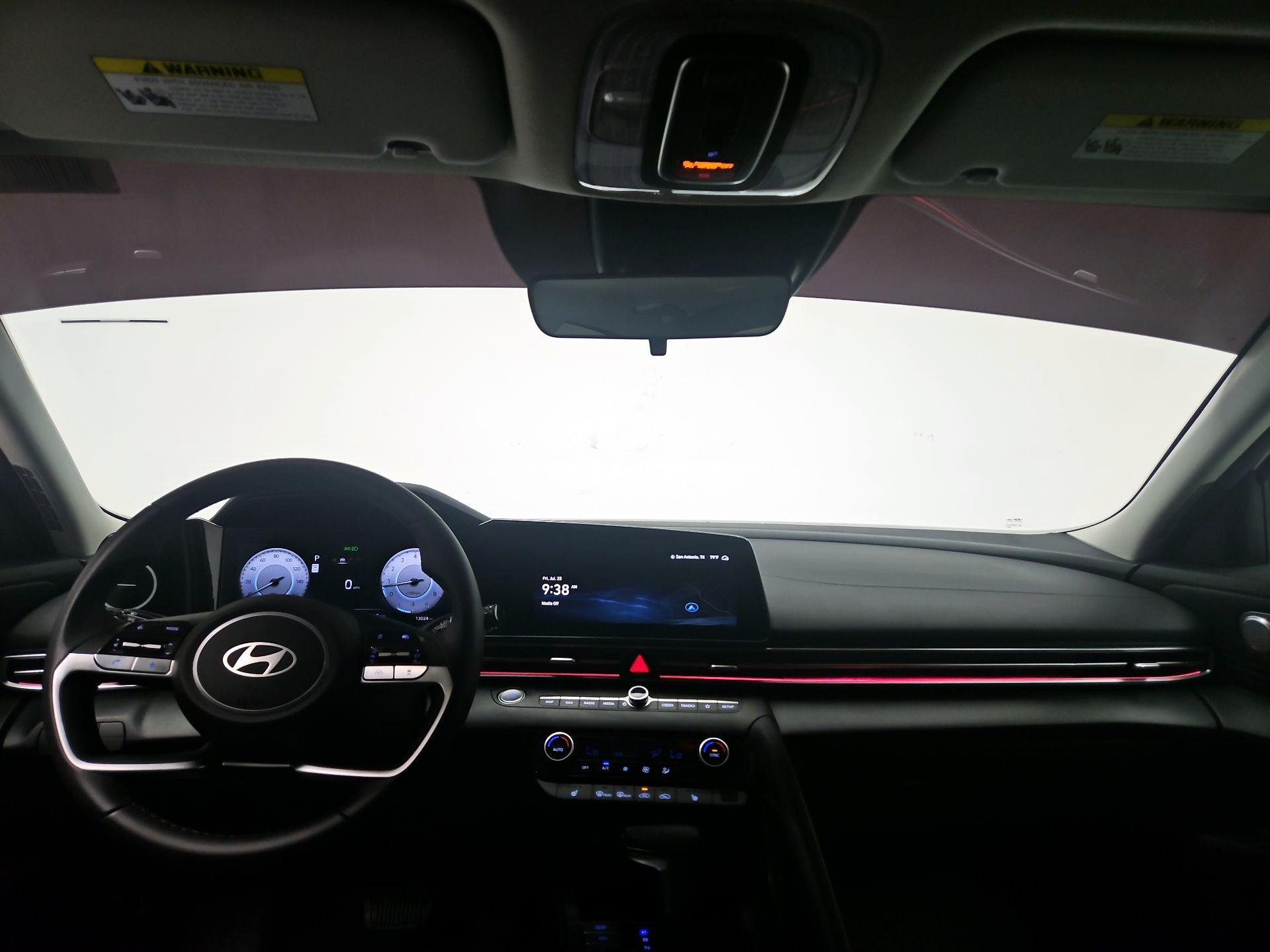 Thumbnail: 2024 Hyundai Elantra - 9