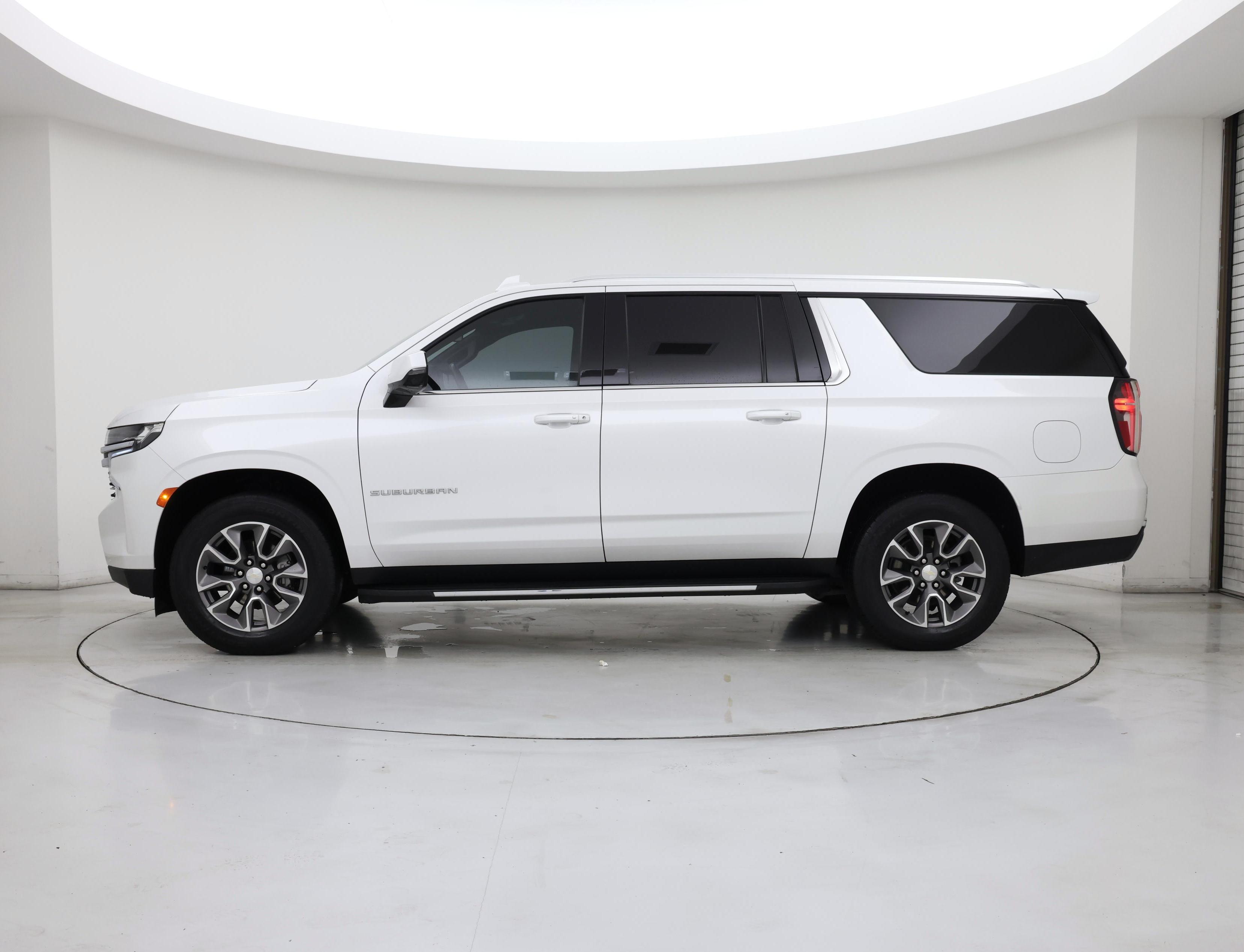 Thumbnail: 2022 Chevrolet Suburban - 3