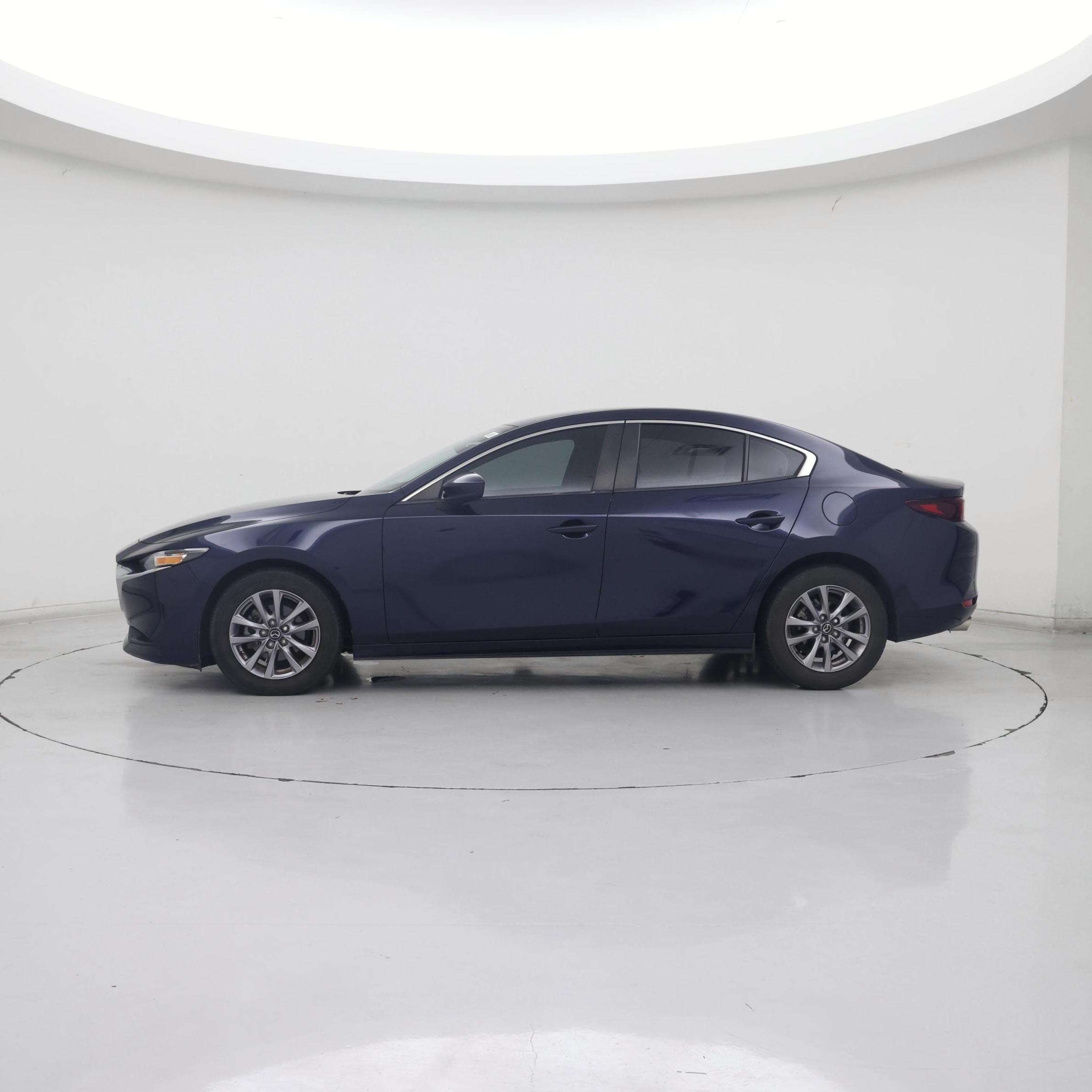 Thumbnail: 2022 Mazda Mazda3 - 3