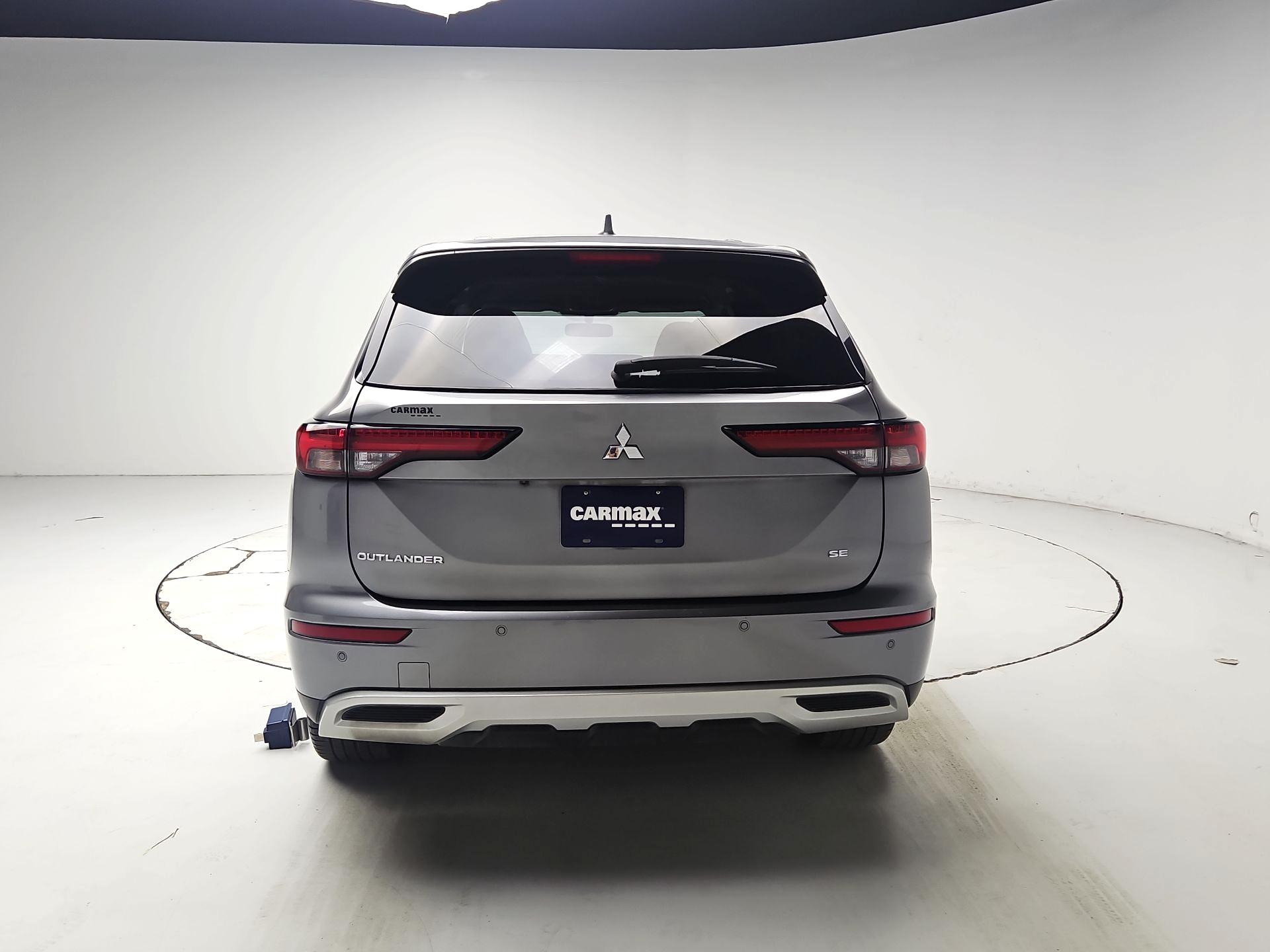 Thumbnail: 2022 Mitsubishi Outlander - 6