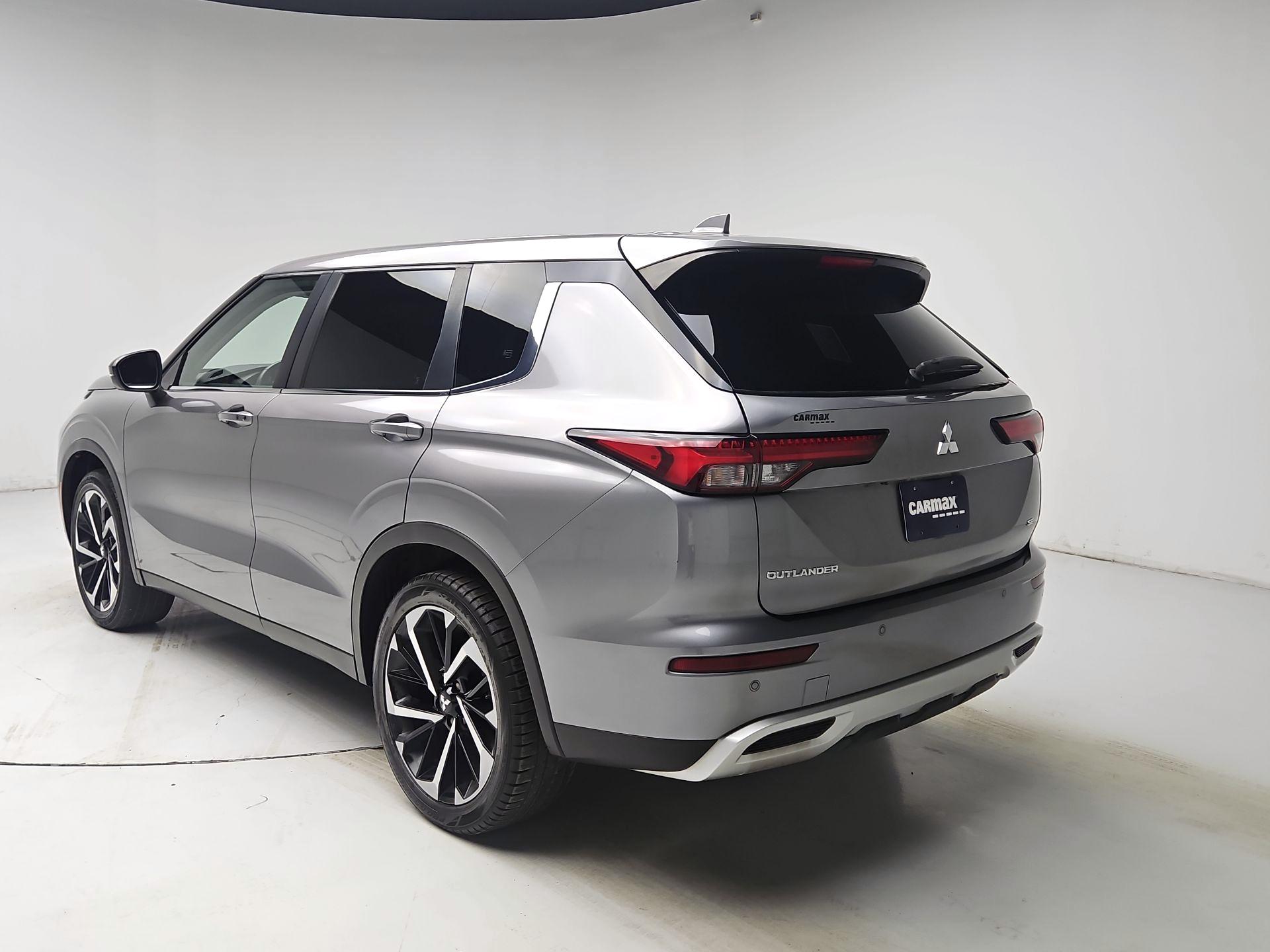 Thumbnail: 2022 Mitsubishi Outlander - 7