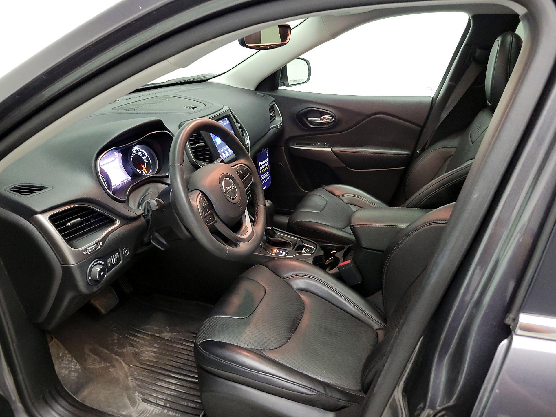 Thumbnail: 2022 Jeep Cherokee - 11