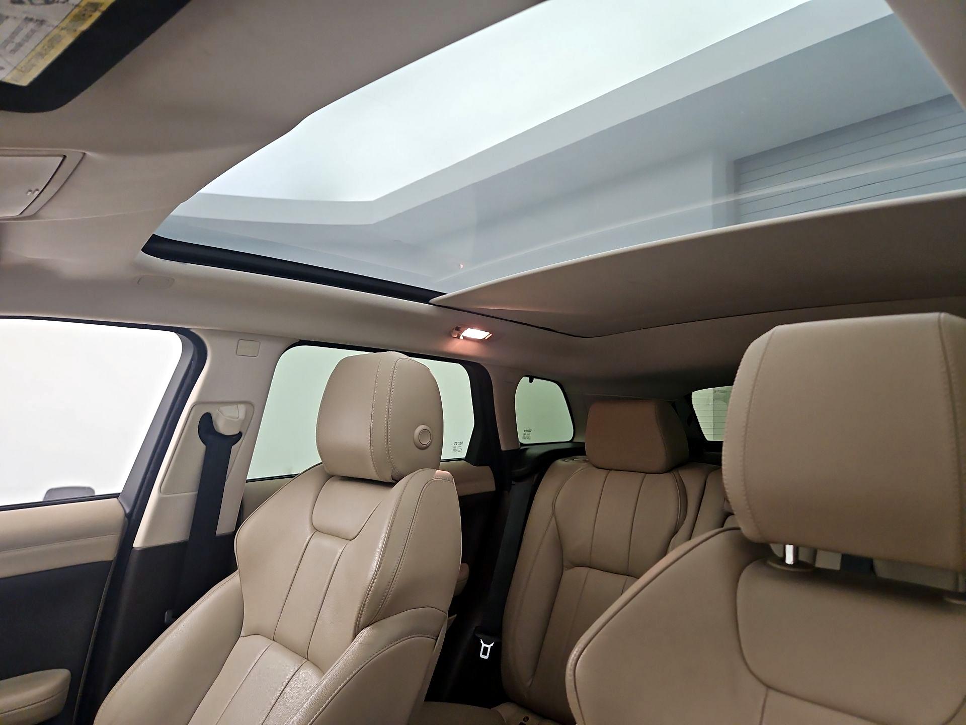 Thumbnail: 2018 Land Rover Range Rover Evoque - 20