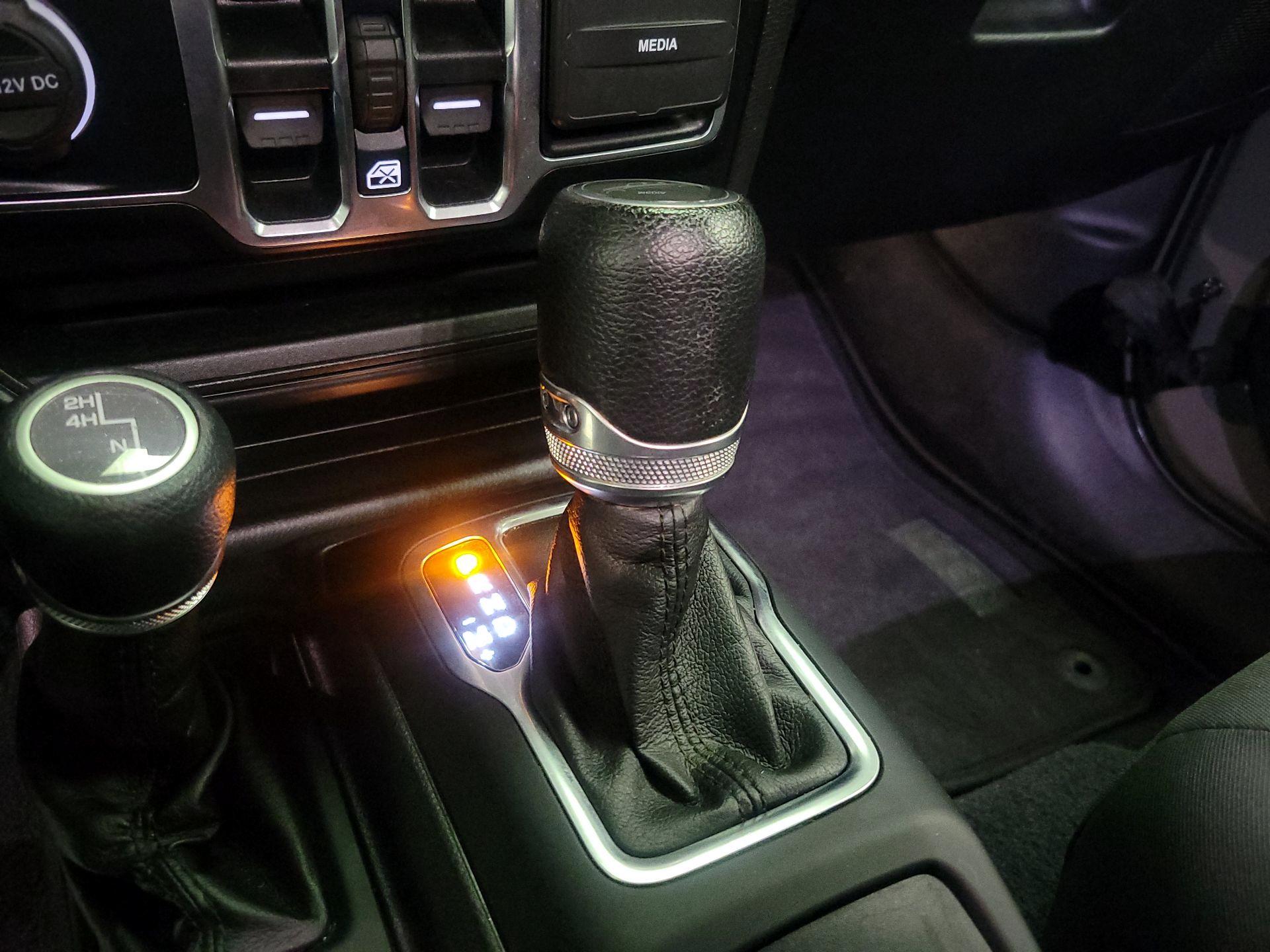 Thumbnail: 2022 Jeep Gladiator - 16