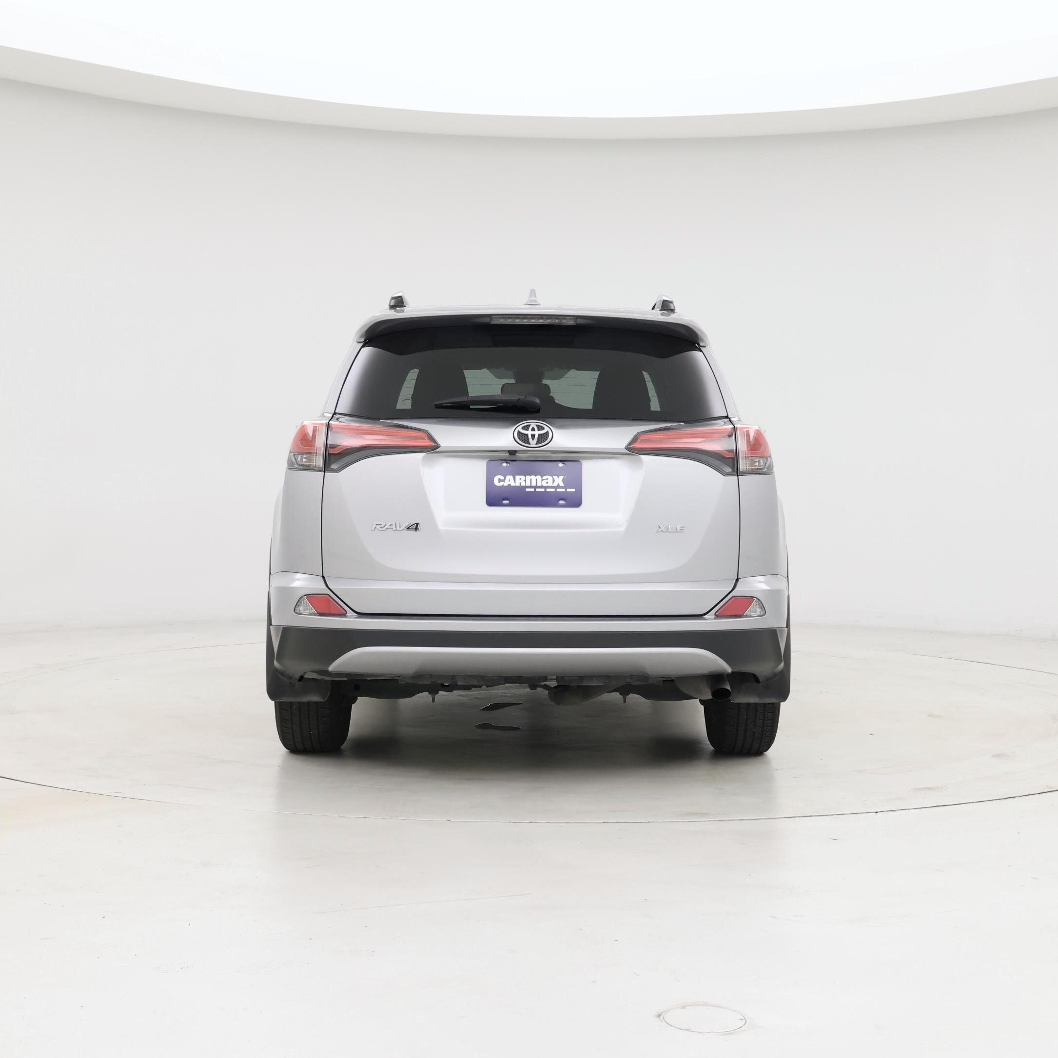 Thumbnail: 2017 Toyota RAV4 - 6