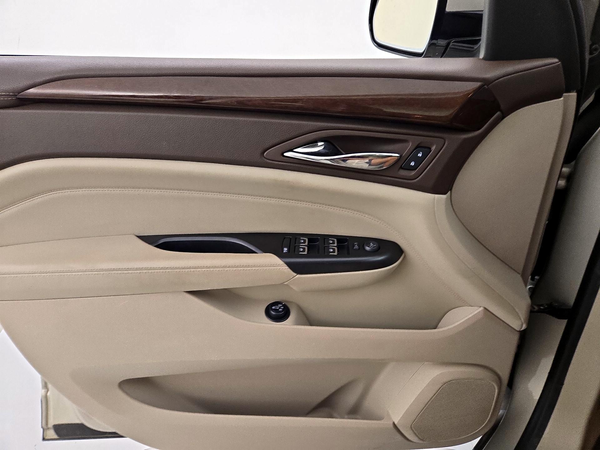 Thumbnail: 2014 Cadillac SRX - 12