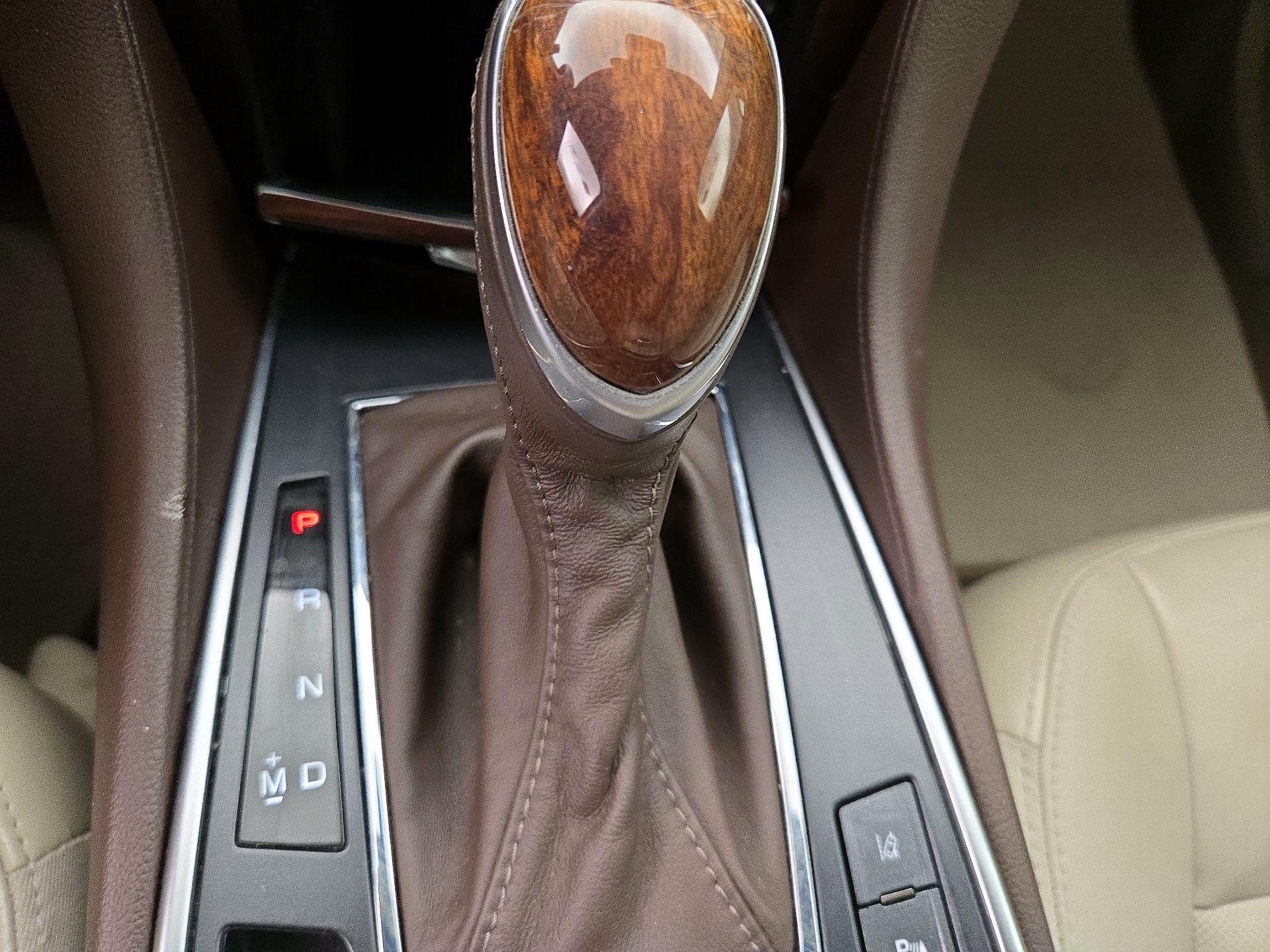 Thumbnail: 2014 Cadillac SRX - 18