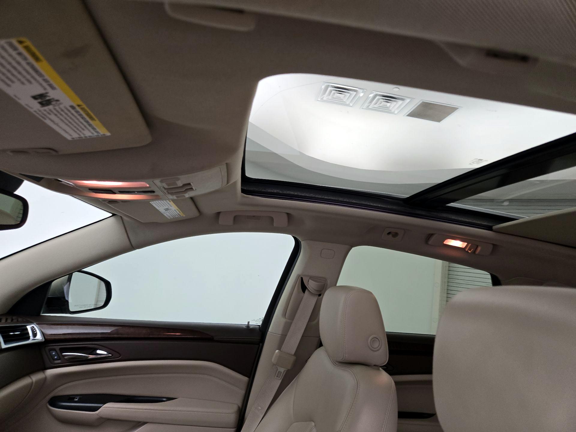 Thumbnail: 2014 Cadillac SRX - 20